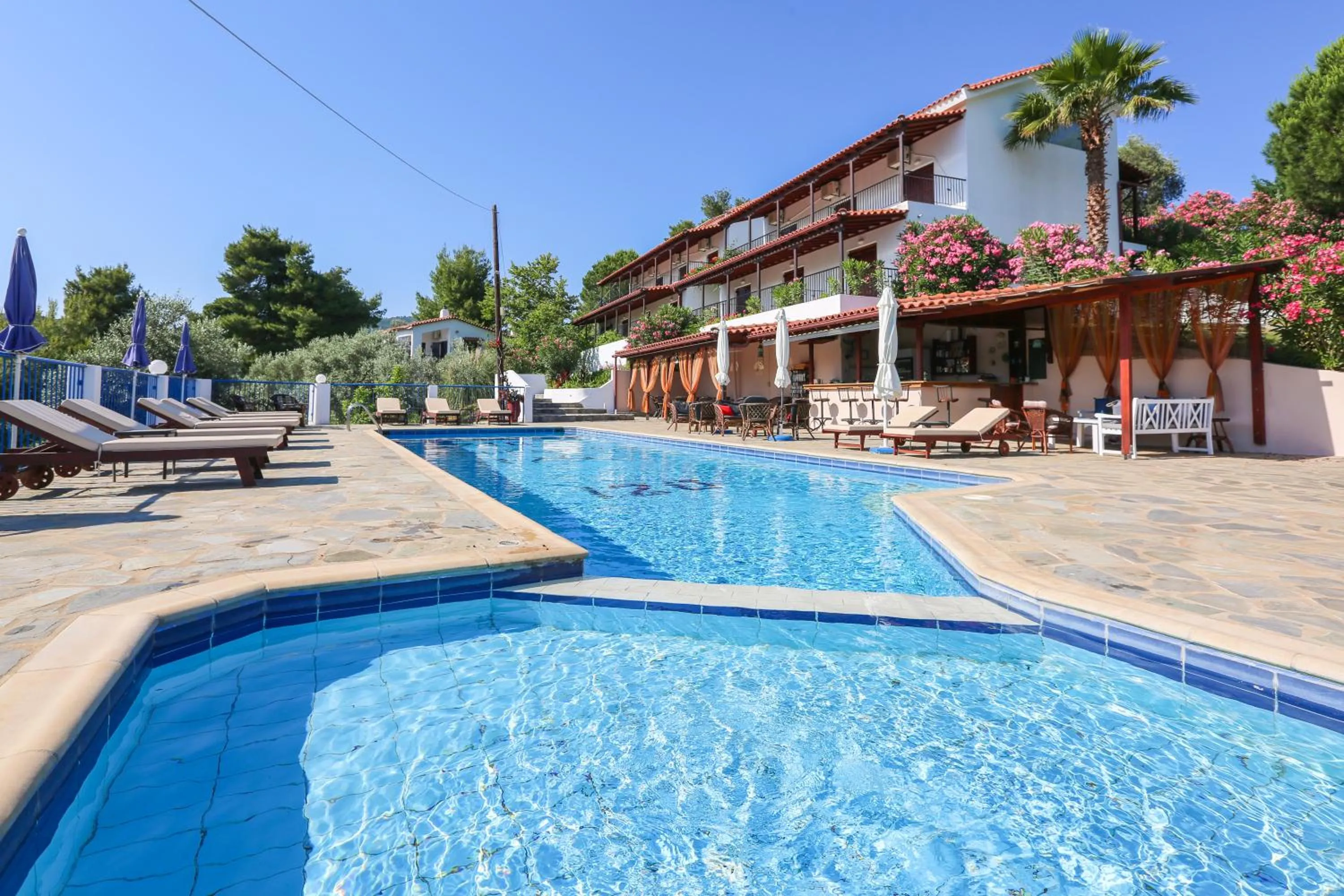 Swimming pool in Angelina Studios