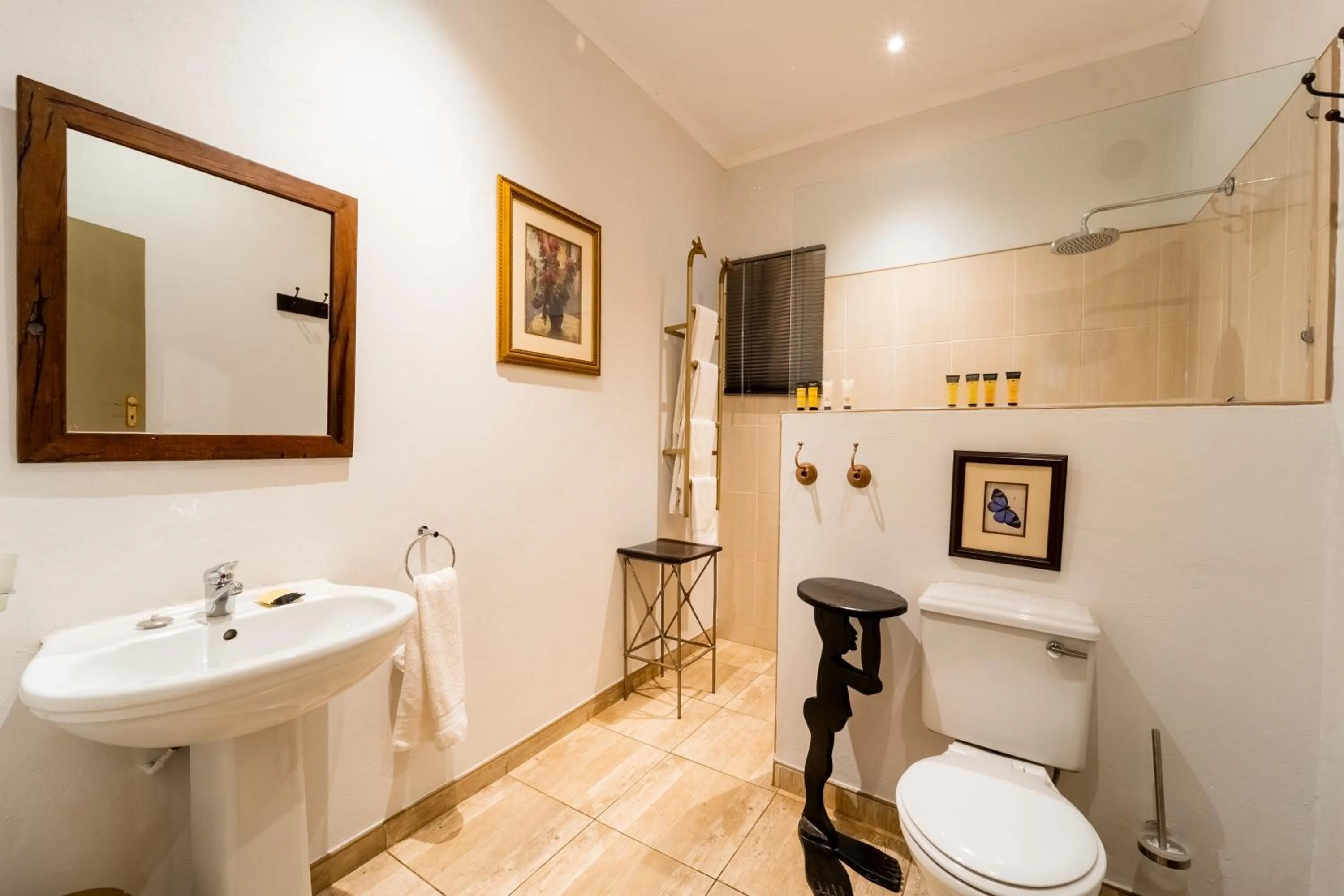 Bathroom in Nguni Lodge