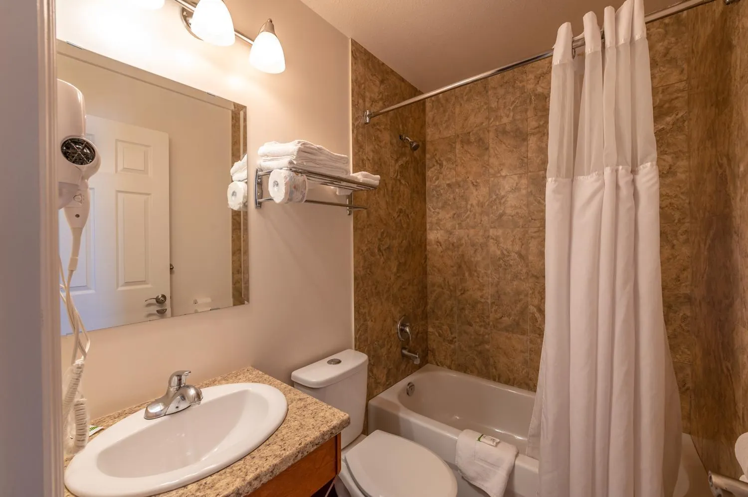 Sahara Courtyard Inn Penticton