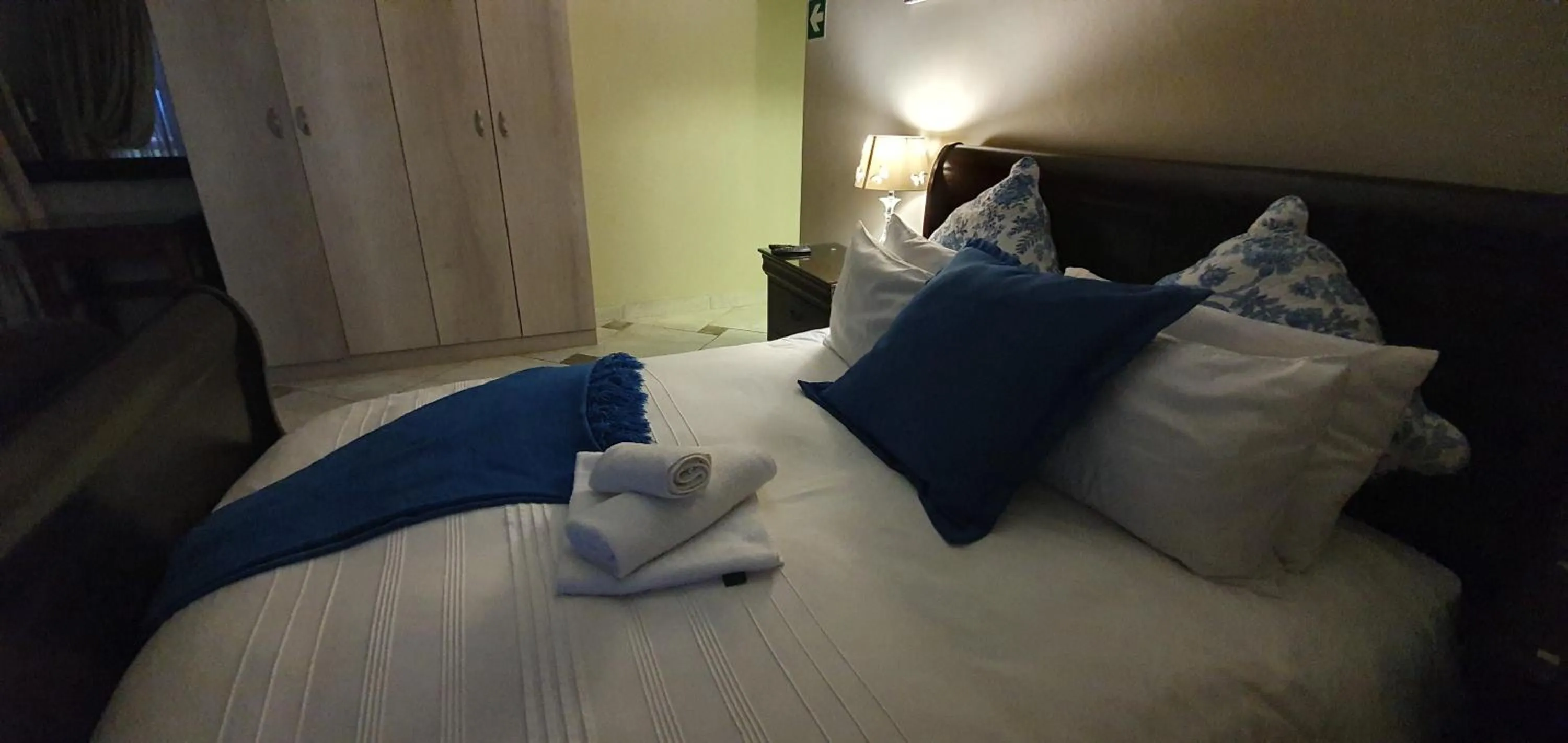 Double Room with Ocean View in Falling Waters Guest House