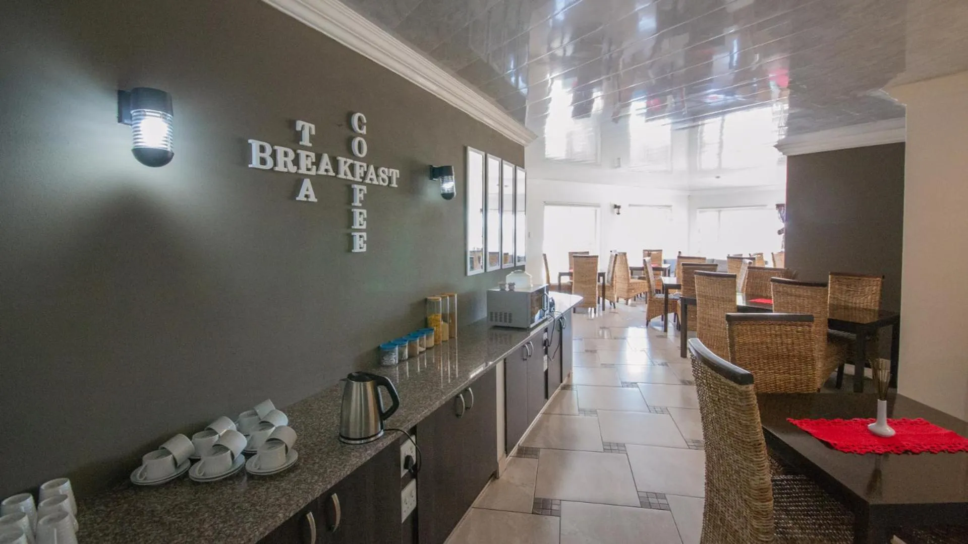 Dining area in Falling Waters Guest House