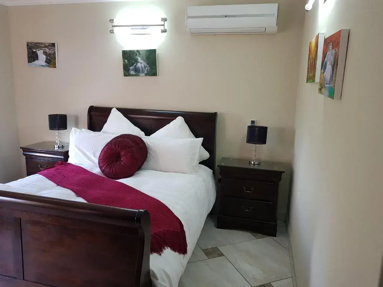 Double Room with Garden View in Falling Waters Guest House Double Room with Garden View in Falling Waters Guest House