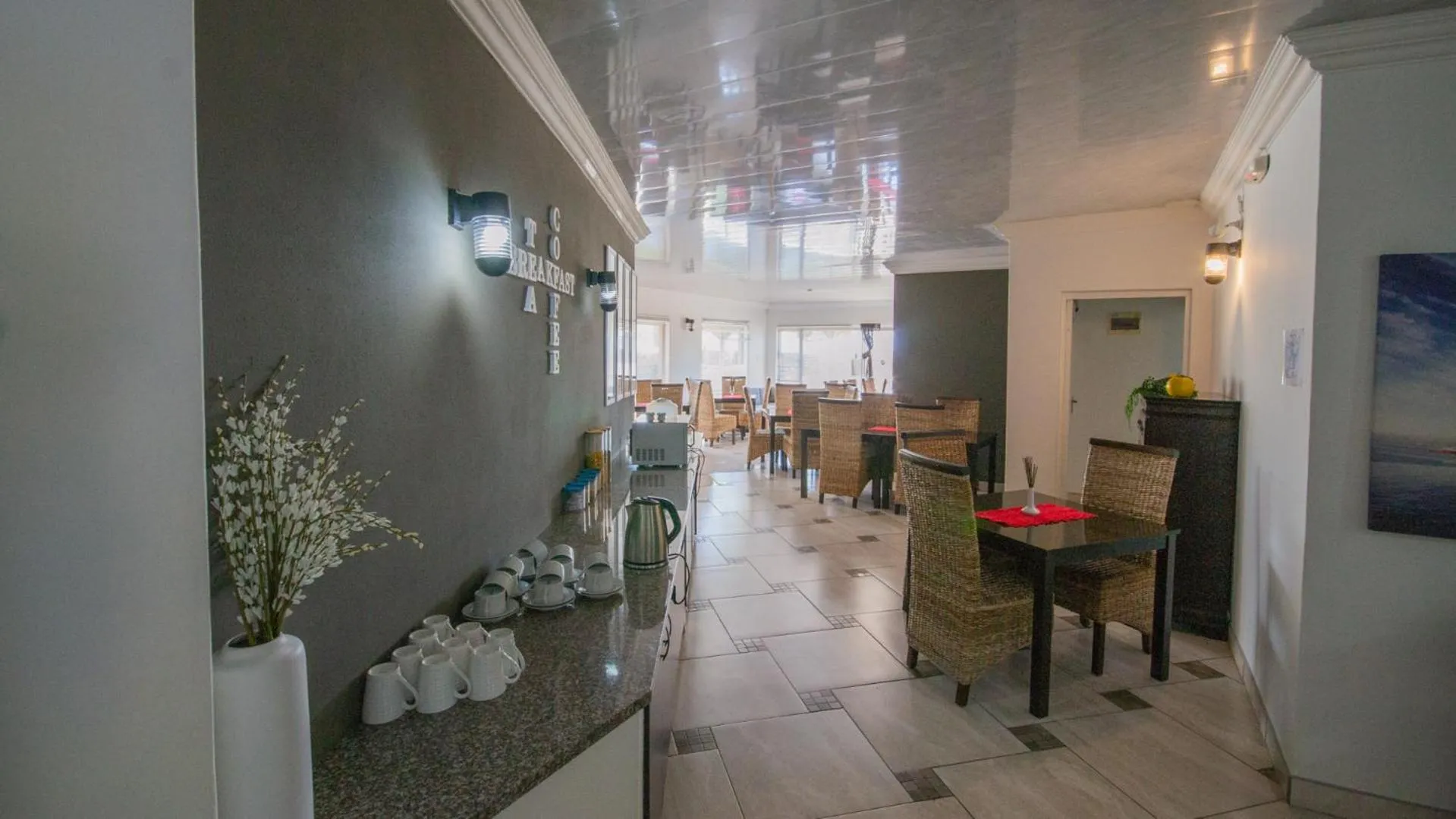 Dining area in Falling Waters Guest House