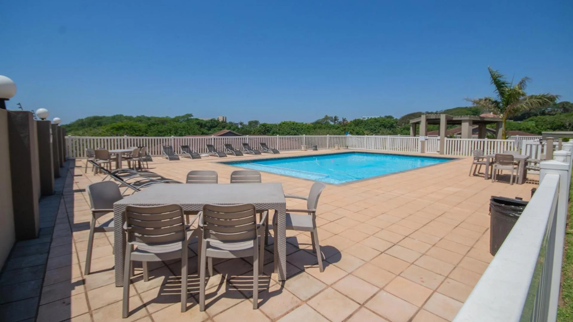 Swimming pool in Falling Waters Guest House