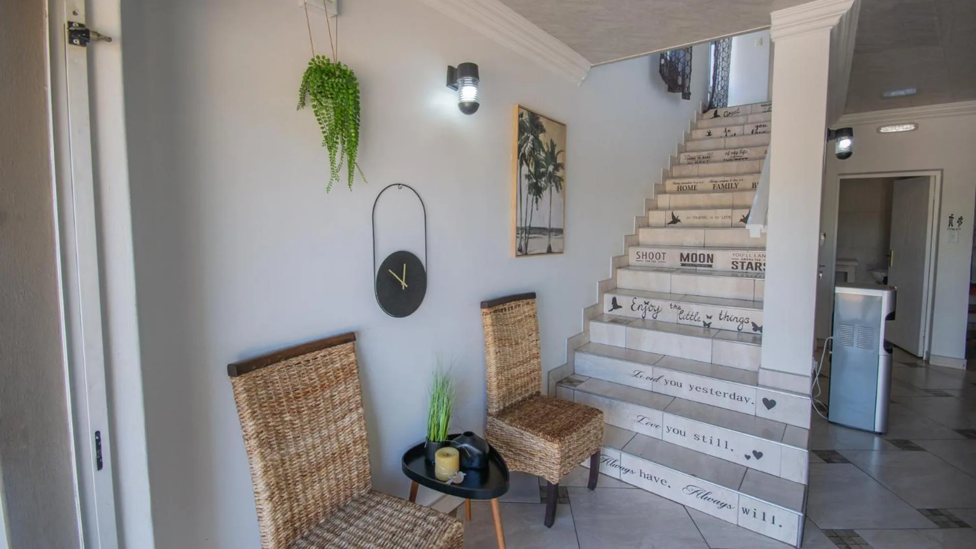 Facade/entrance in Falling Waters Guest House