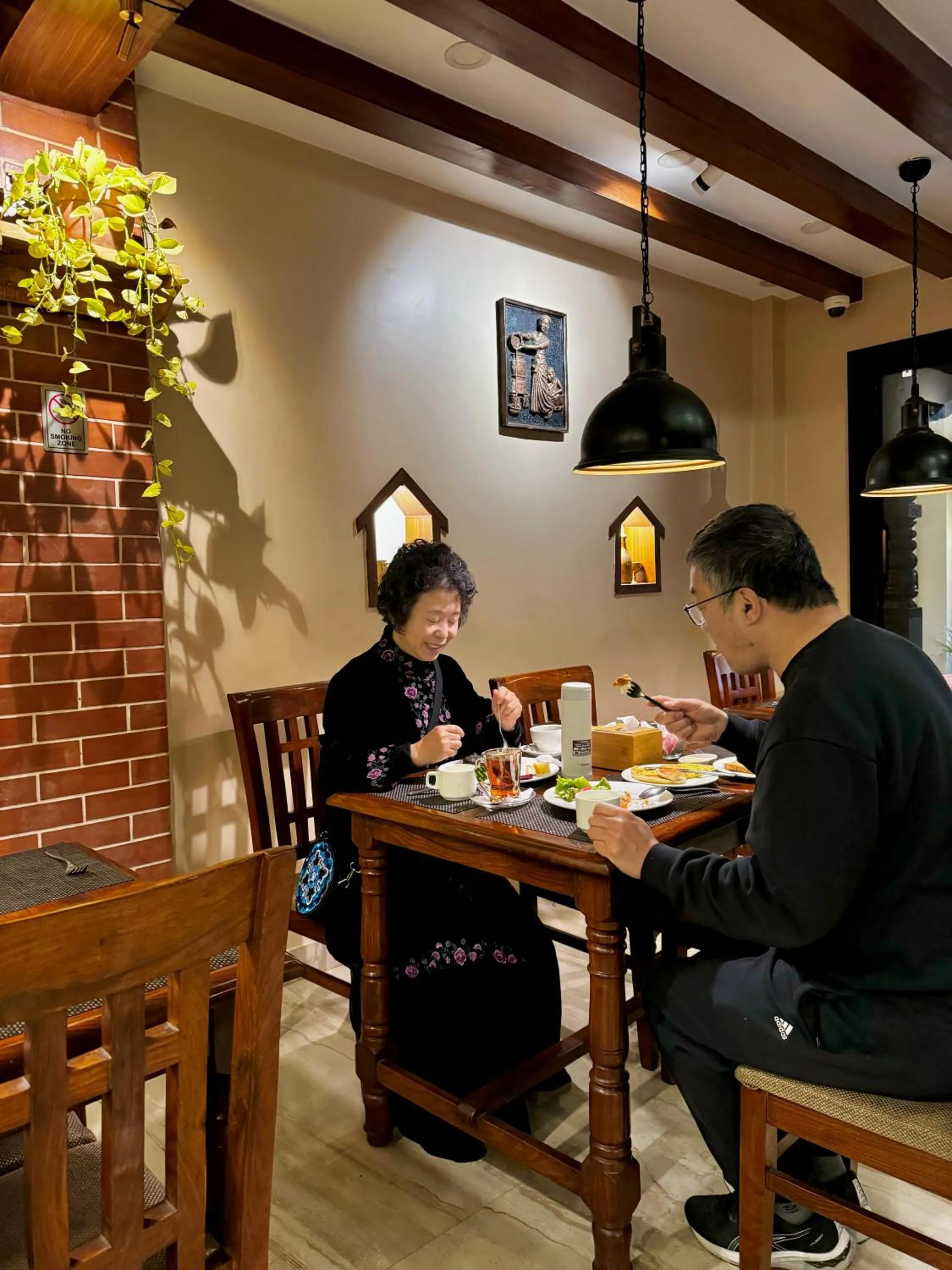 Restaurant/places to eat in Kumari Boutique Hotel