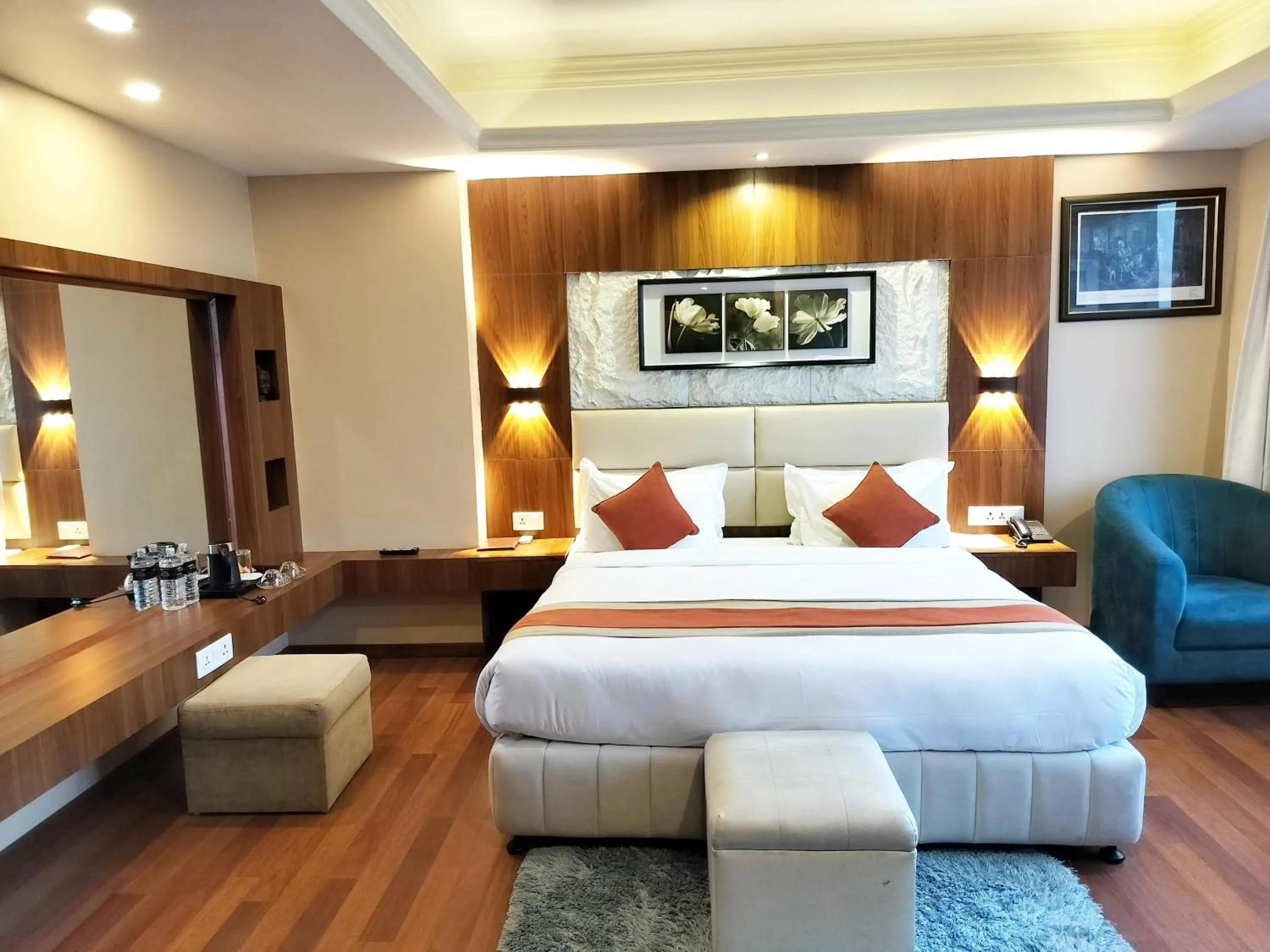 Photo of the whole room, Bed in Kumari Boutique Hotel