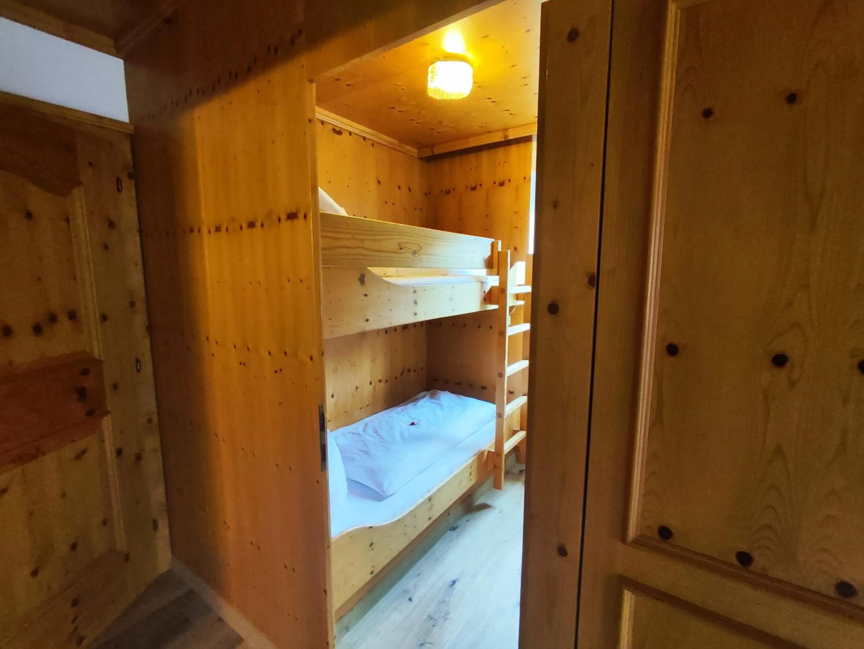 bunk bed, Bed in Hotel Gut Kramerhof