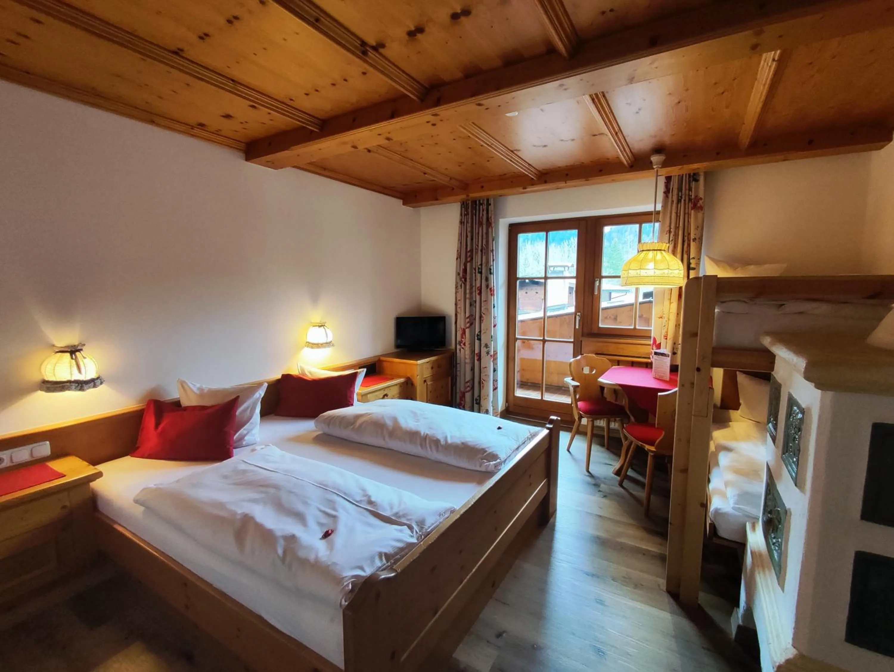 Photo of the whole room, Bed in Hotel Gut Kramerhof