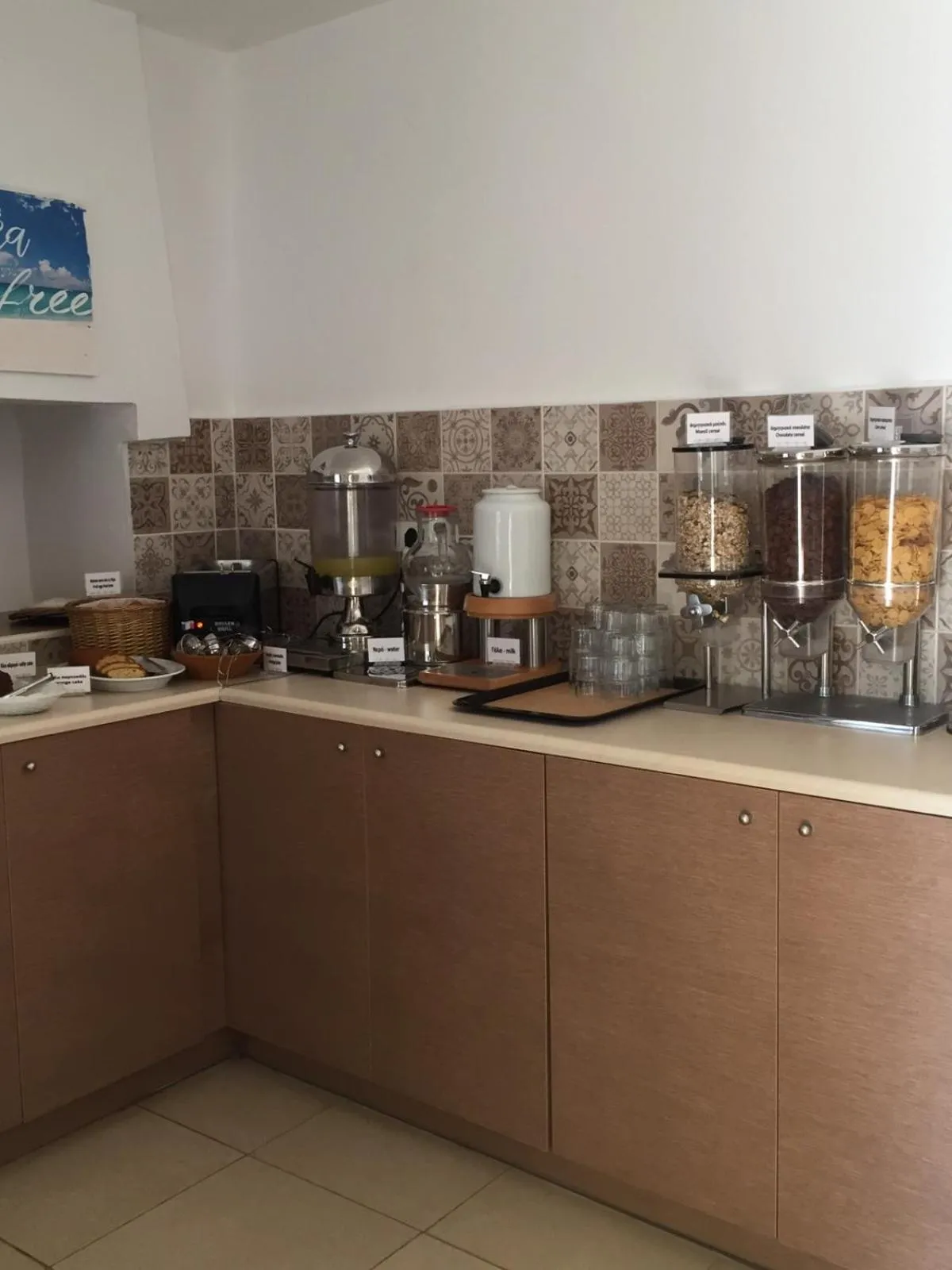 Day in Tony's Beach Hotel