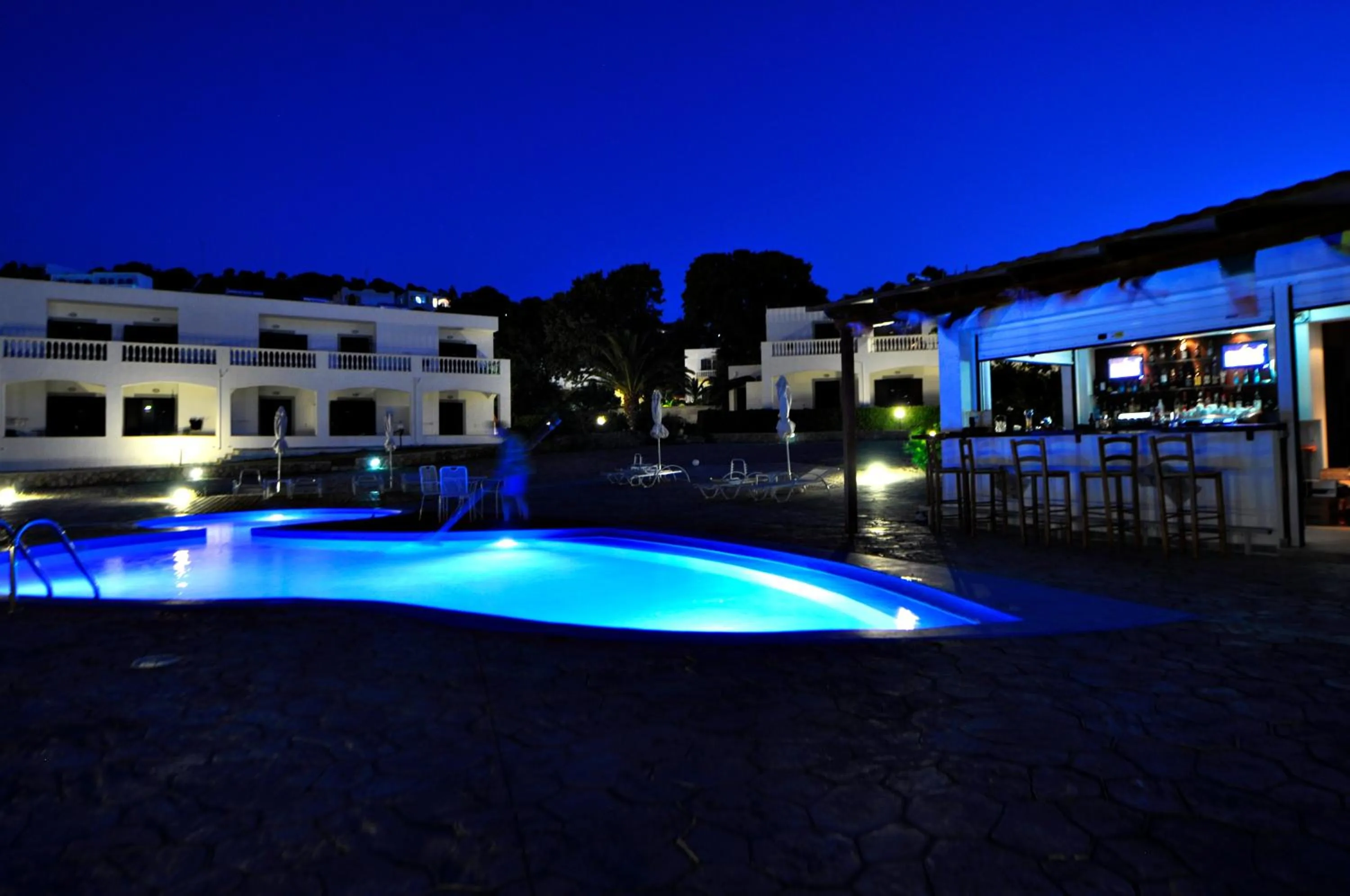 Night in Tony's Beach Hotel