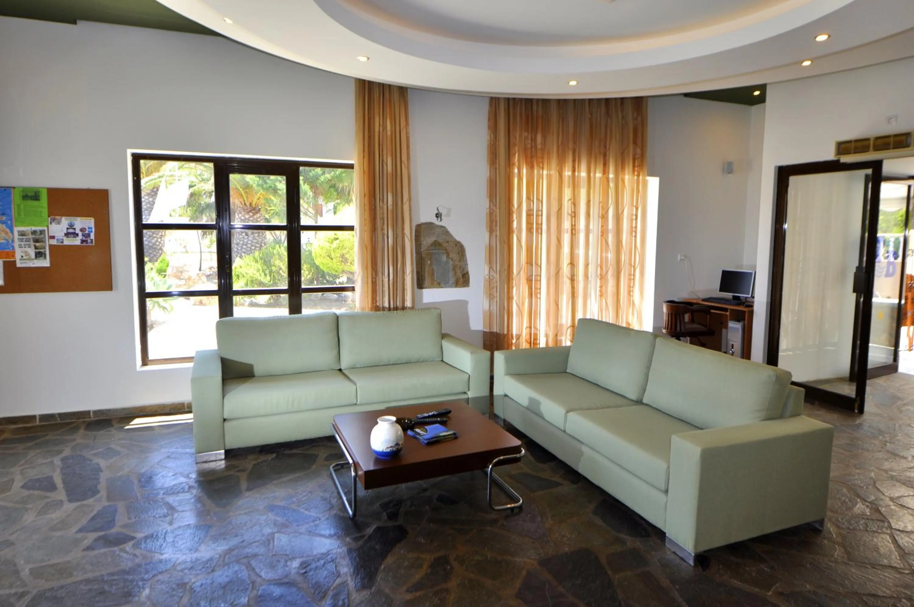 Spring in Tony's Beach Hotel