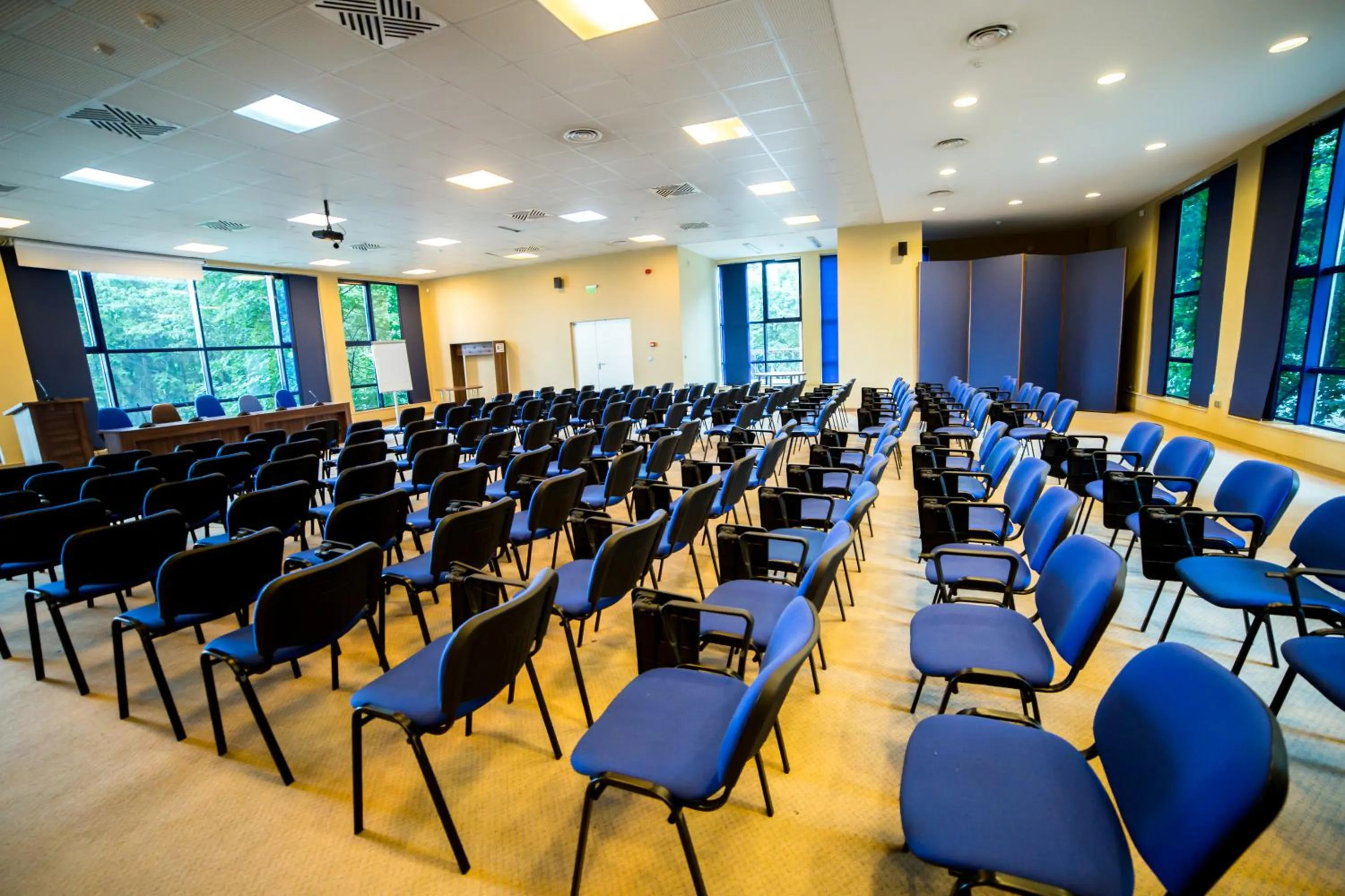 Business facilities in Grand Hotel