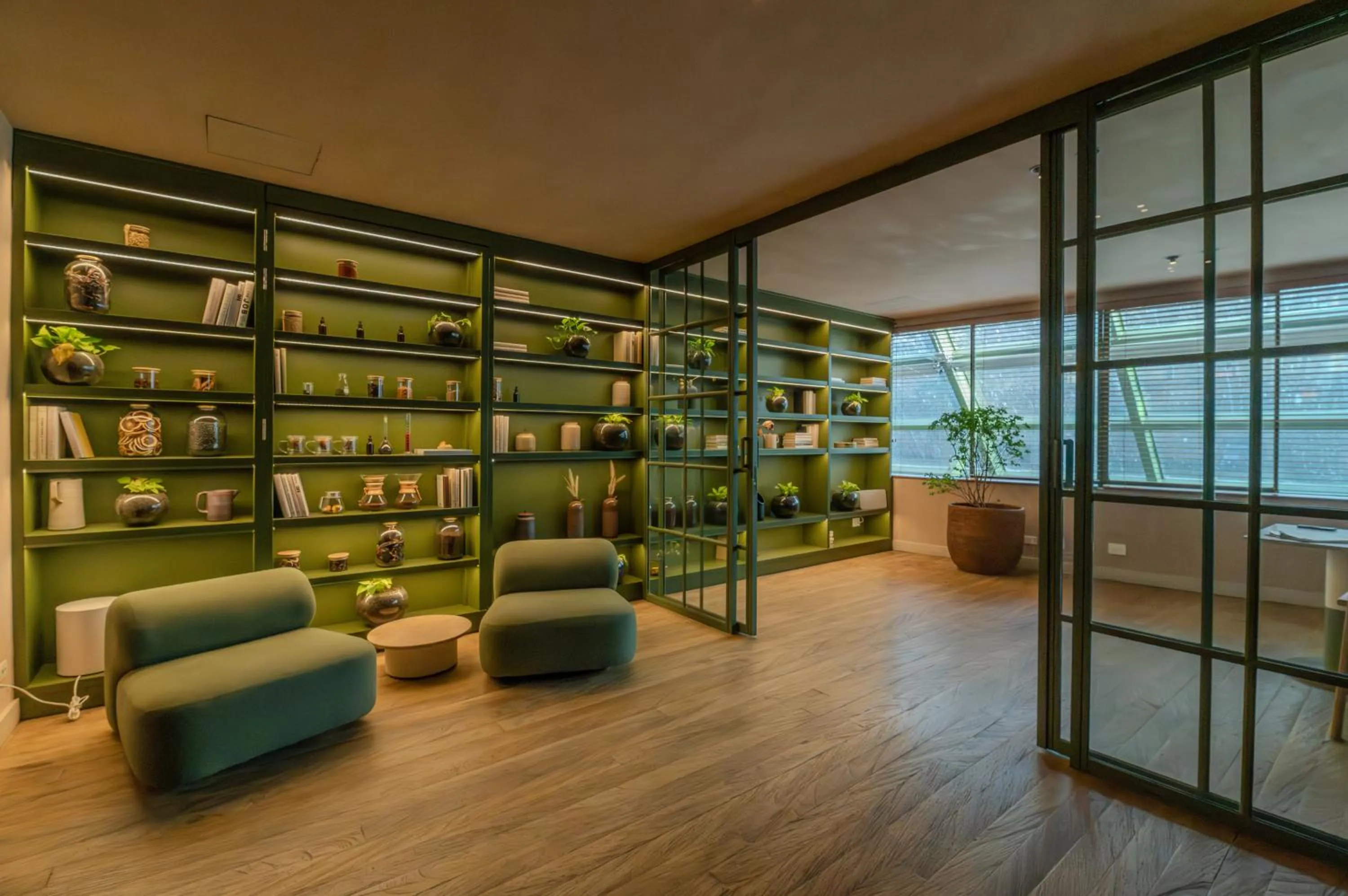 Business facilities in The Charlee Hotel