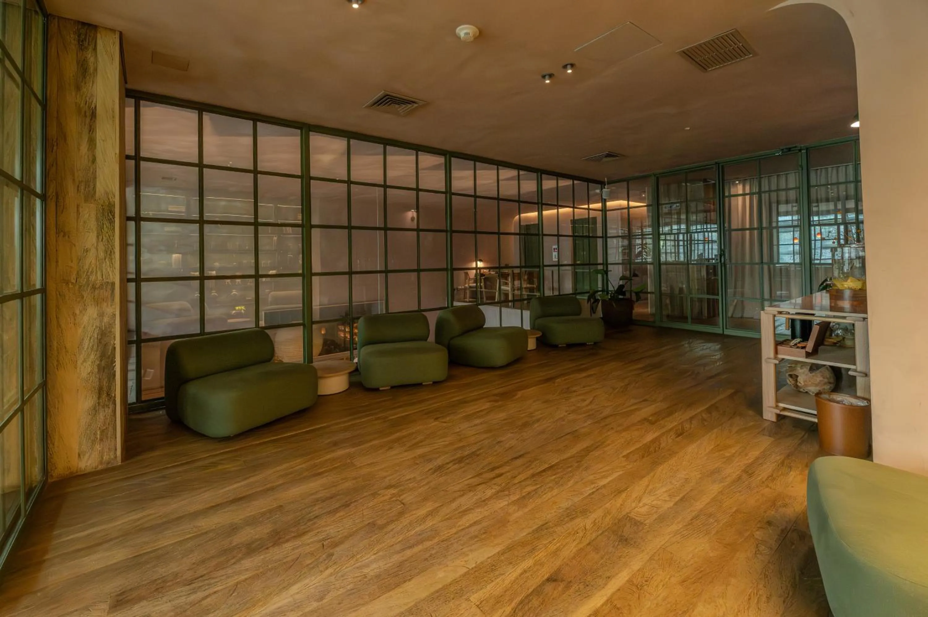 Business facilities in The Charlee Hotel