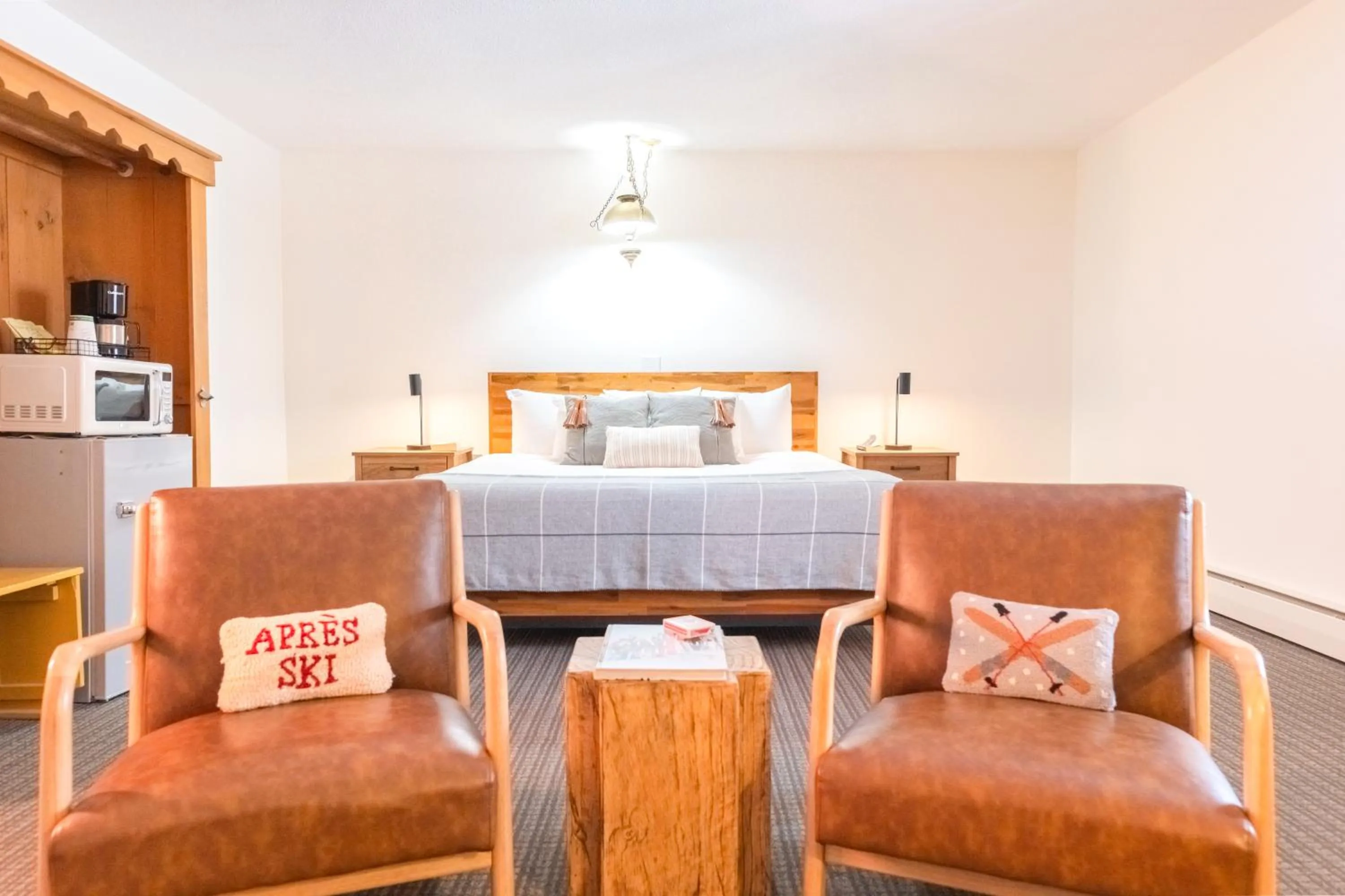 Bed in Innsbruck Inn at Stowe