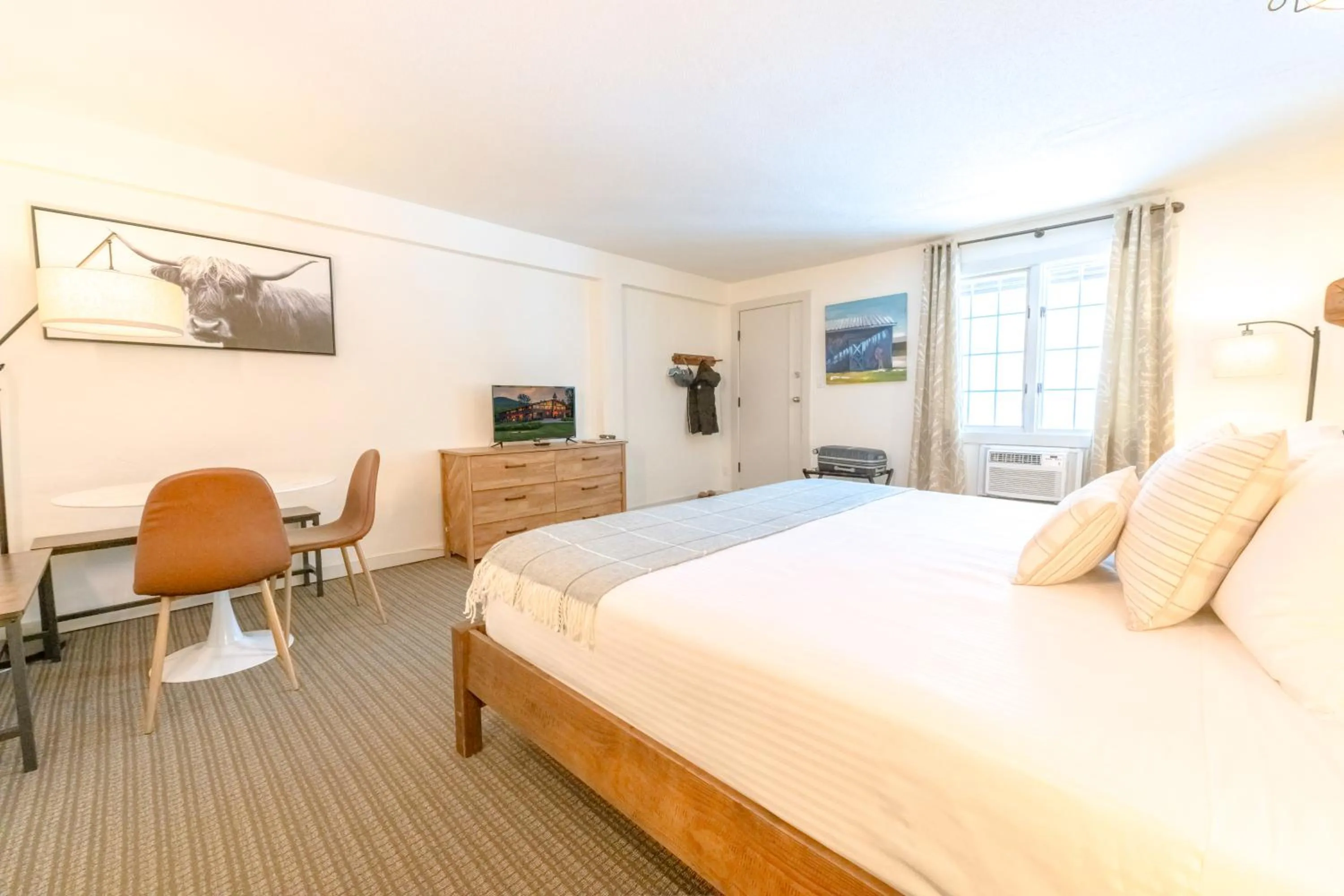 Bed in Innsbruck Inn at Stowe