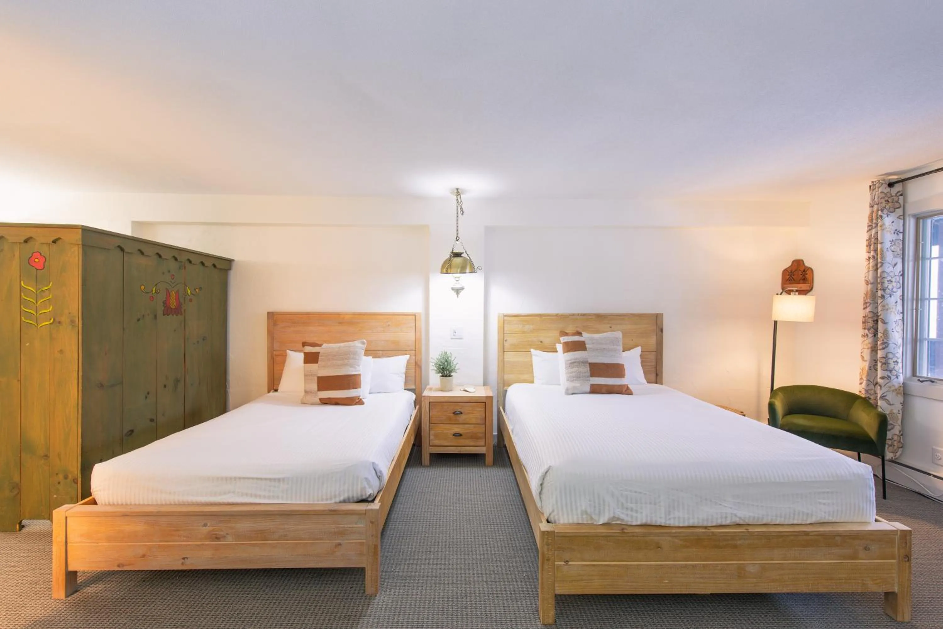 Bed in Innsbruck Inn at Stowe