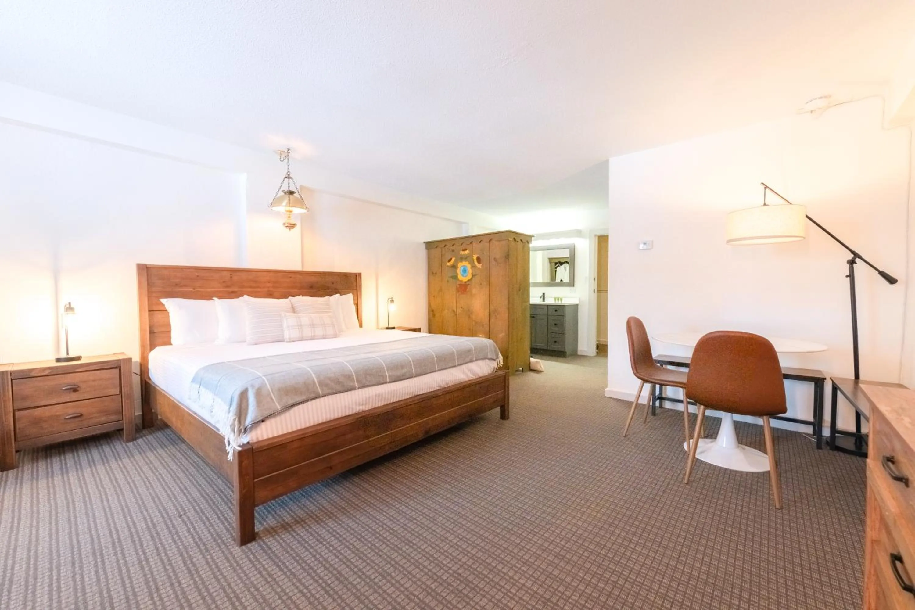 Bed in Innsbruck Inn at Stowe