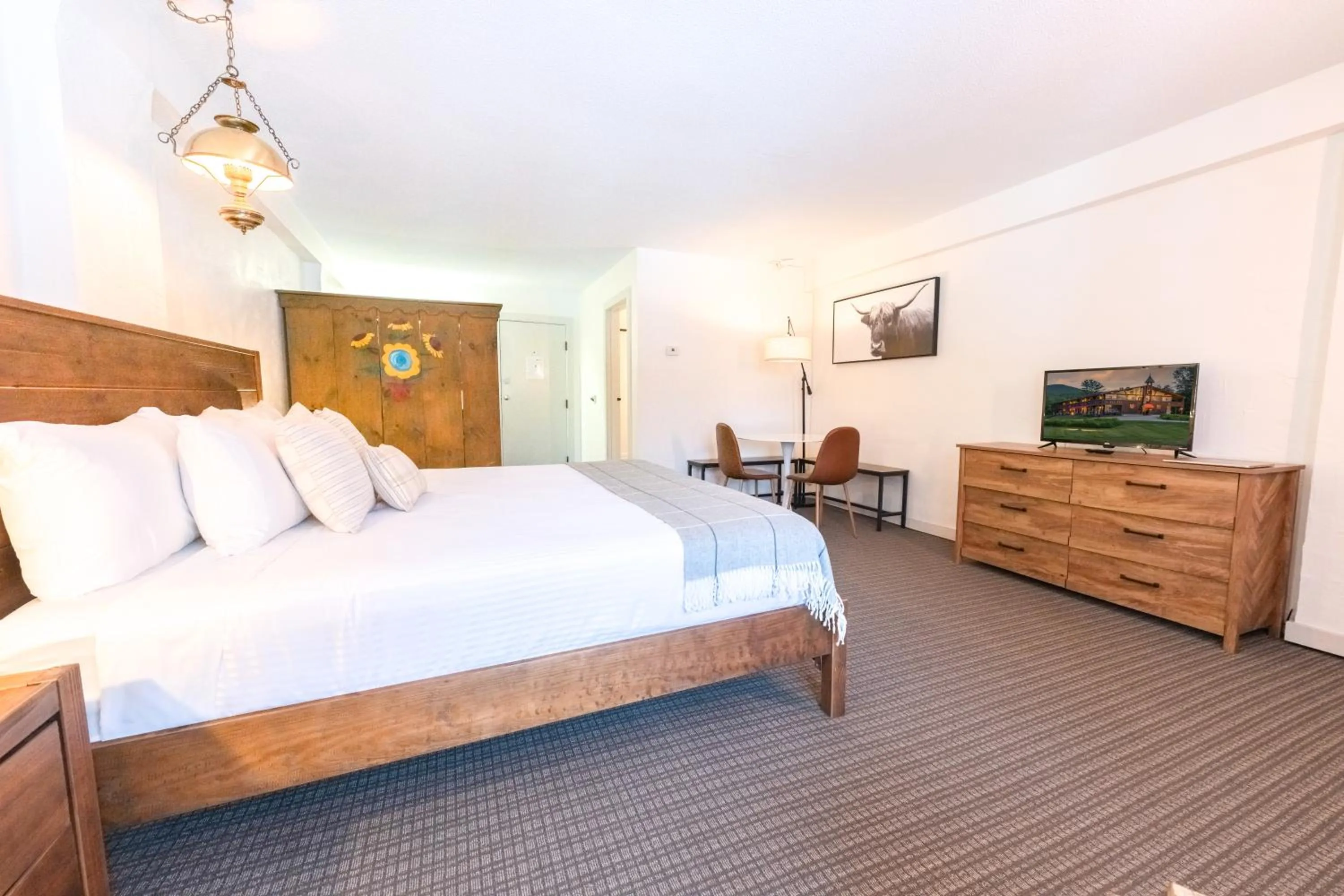 Bed in Innsbruck Inn at Stowe