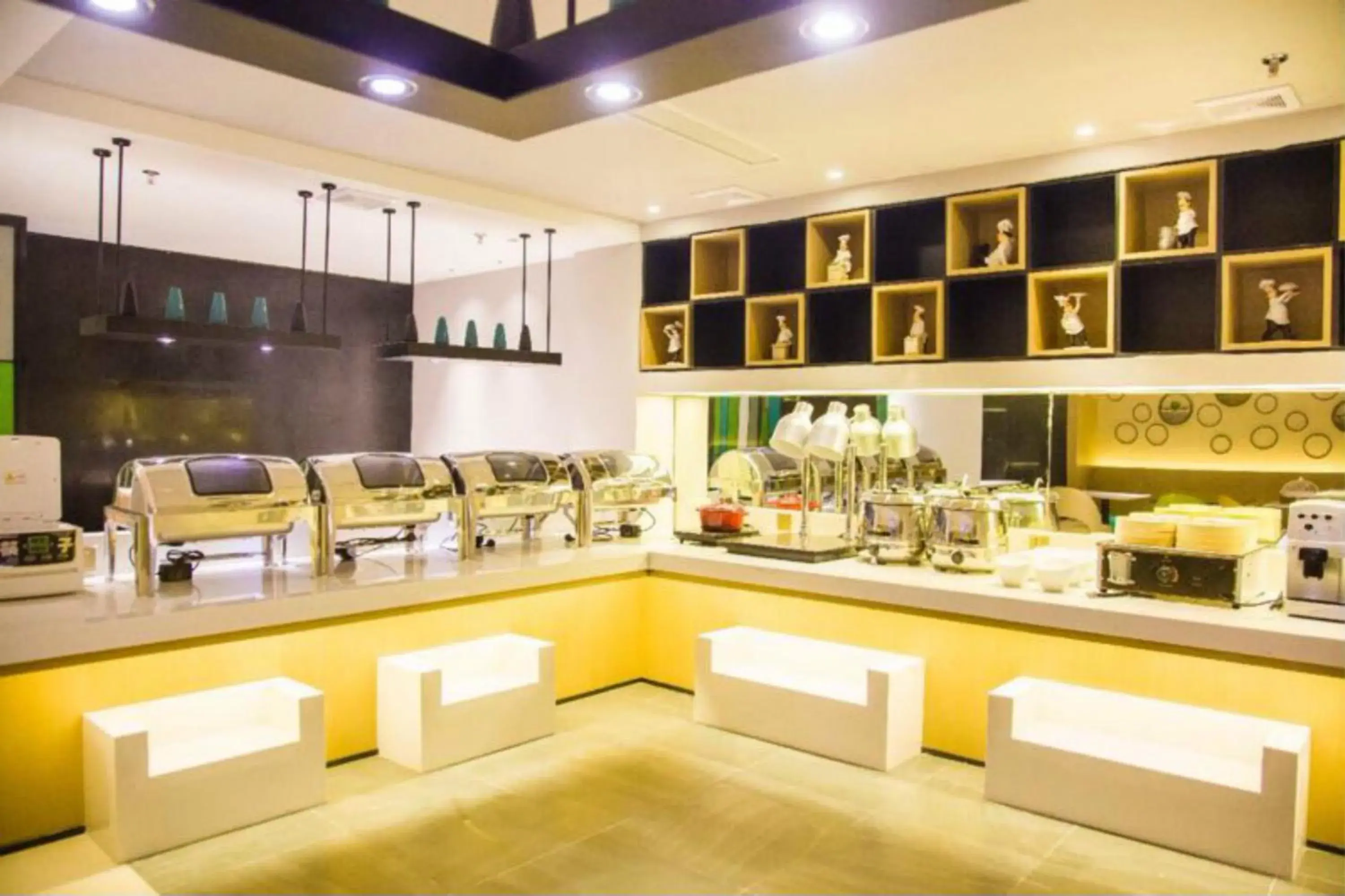 Restaurant/places to eat in Magnotel Yangshuo West Street Restaurant/places to eat in Magnotel Yangshuo West Street