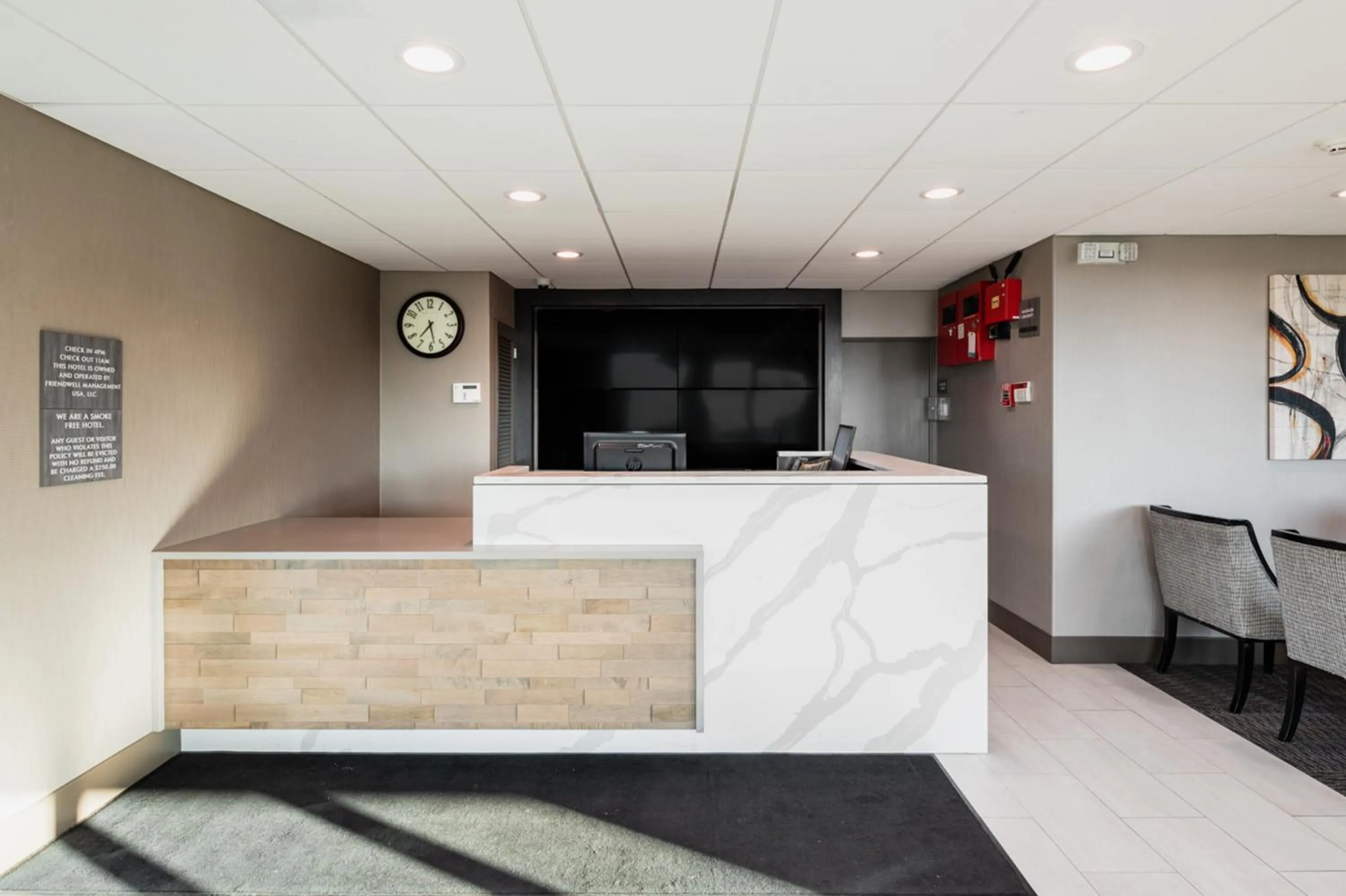 Lobby or reception in Garden Executive Hotel