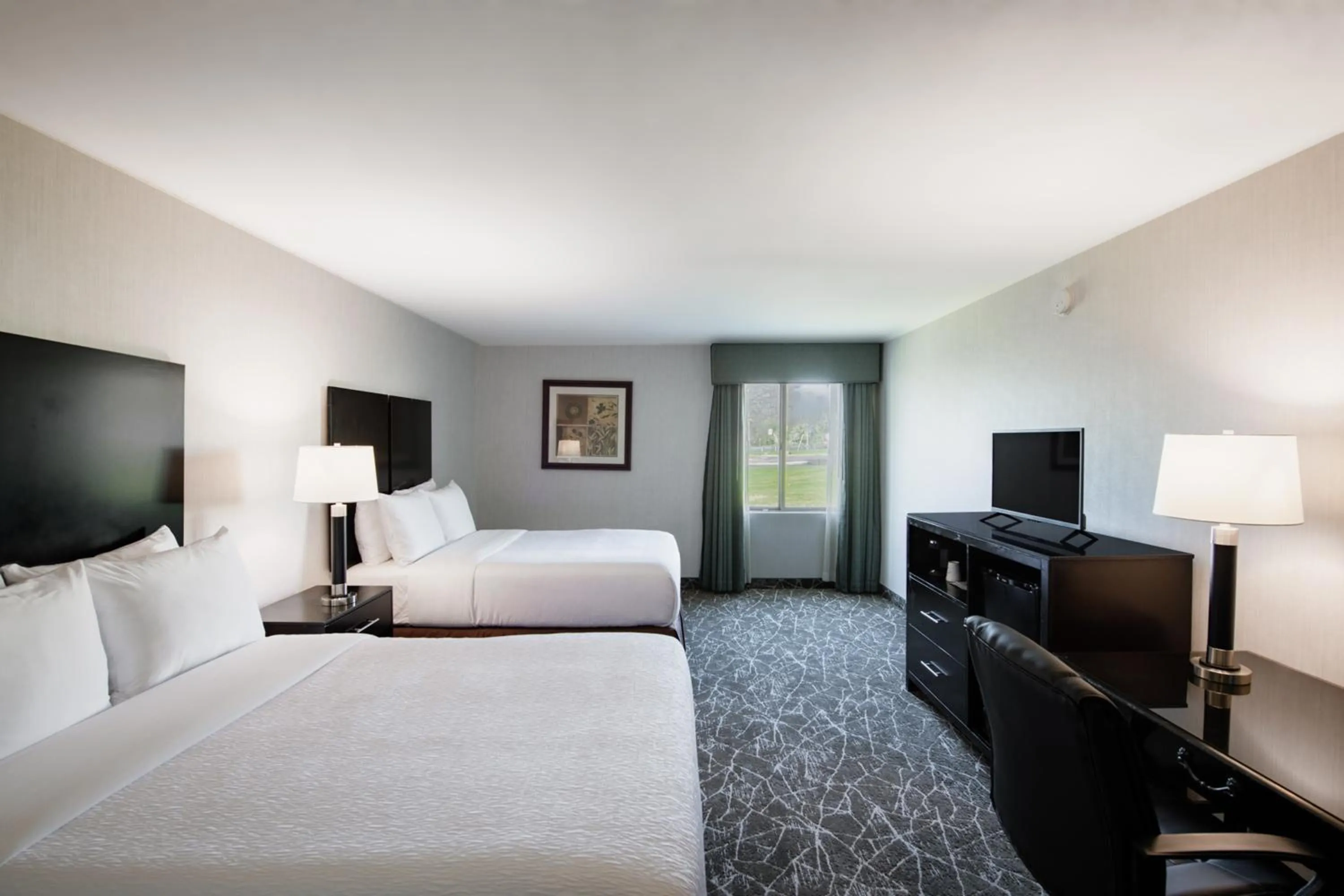 Bedroom, Bed in Garden Executive Hotel