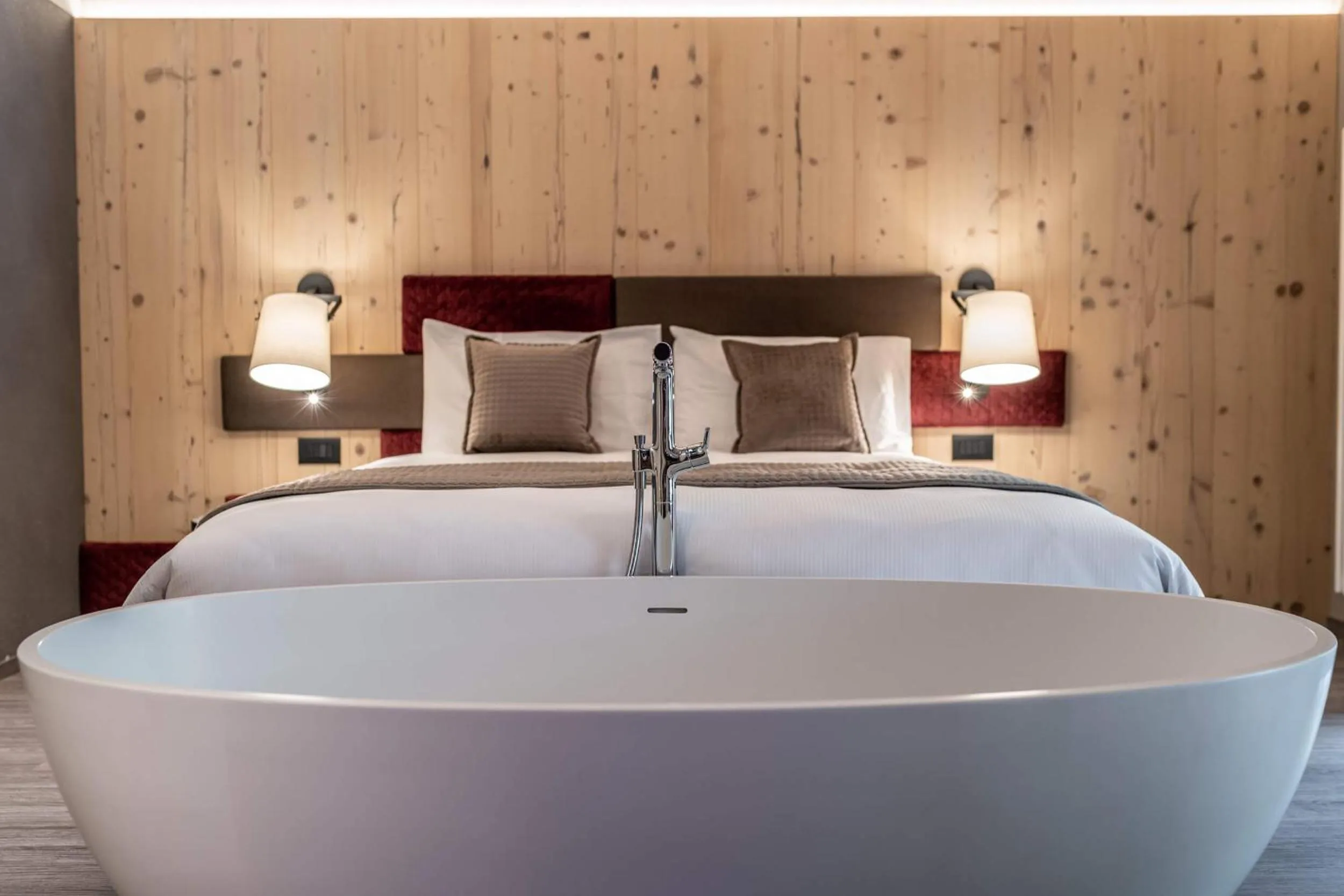 Bedroom, Bed in Hotel Val Di Sole