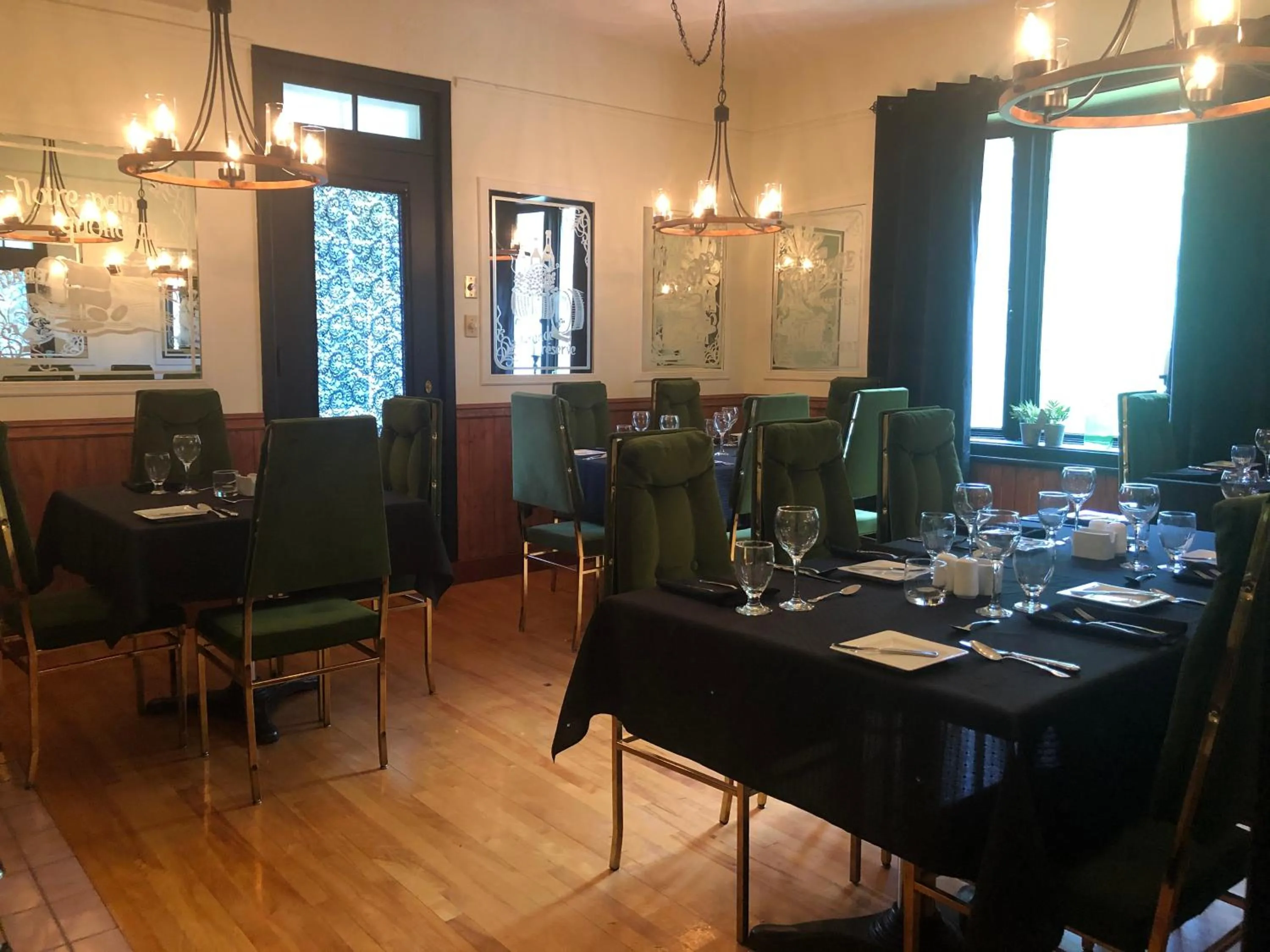 Restaurant/places to eat in Auberge Presbytere Mont Lac-Vert