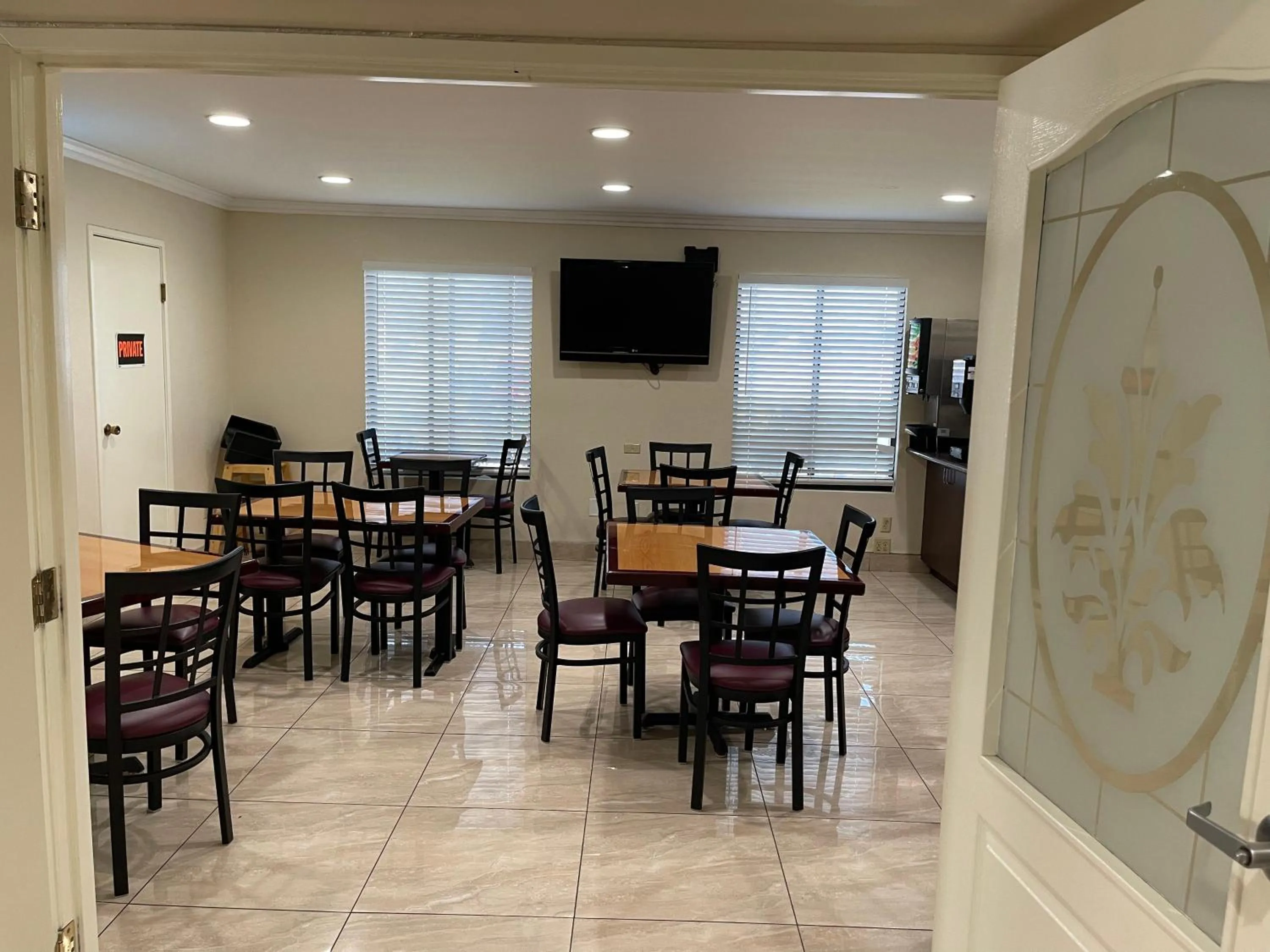 Breakfast in Days Inn by Wyndham Indio