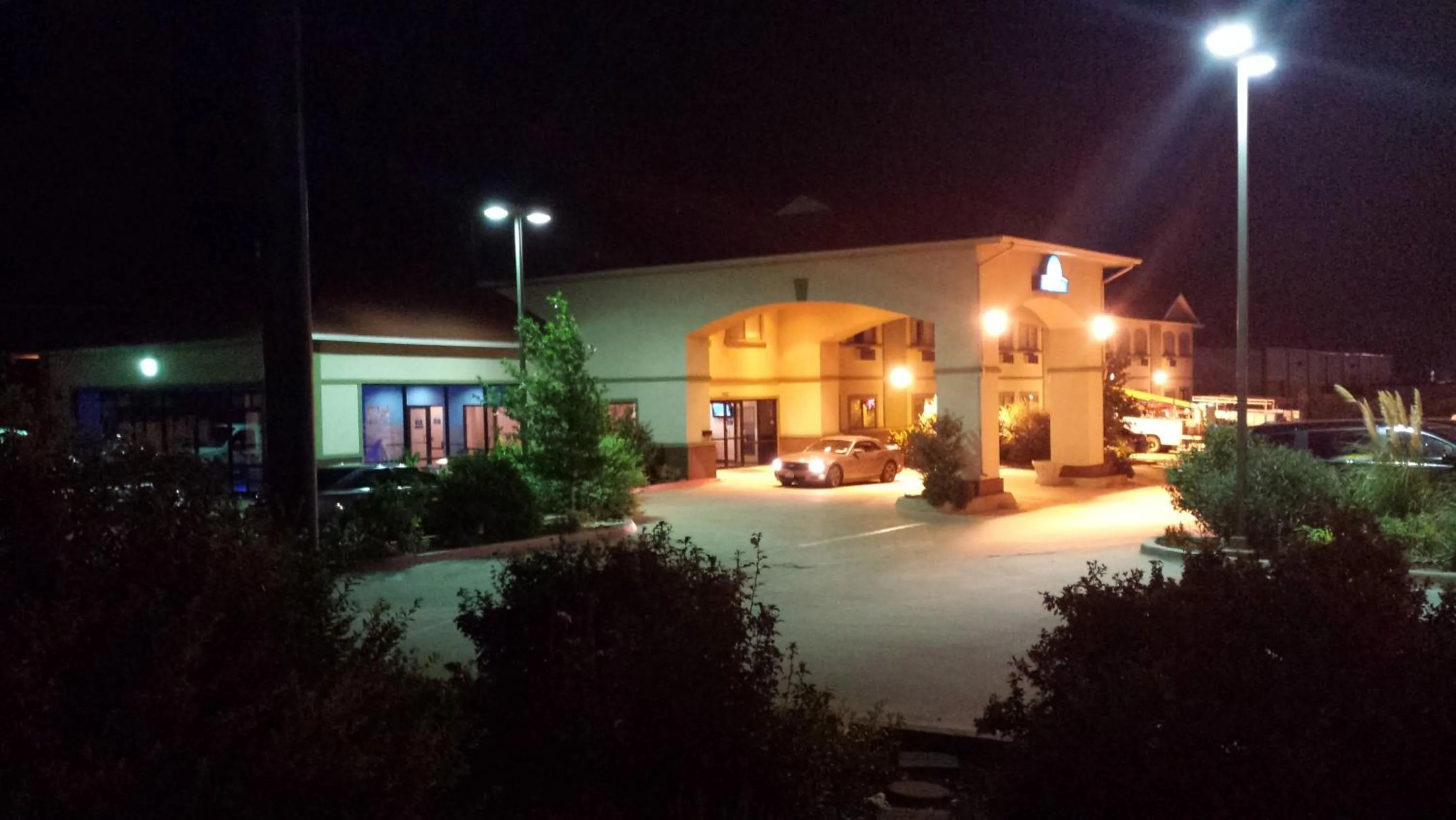 Property building in Days Inn by Wyndham Childress