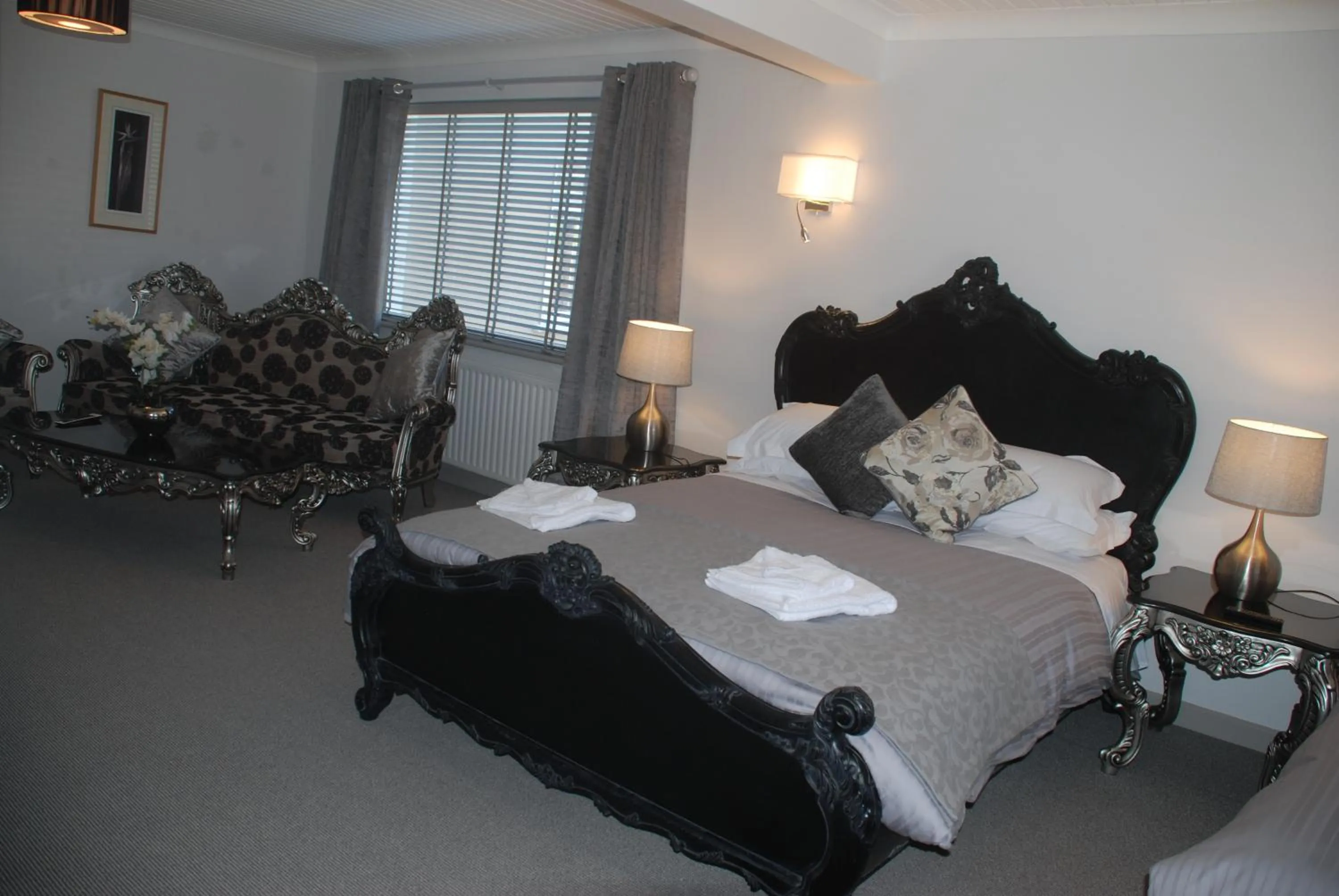 Bed in Tuskar House by the Sea