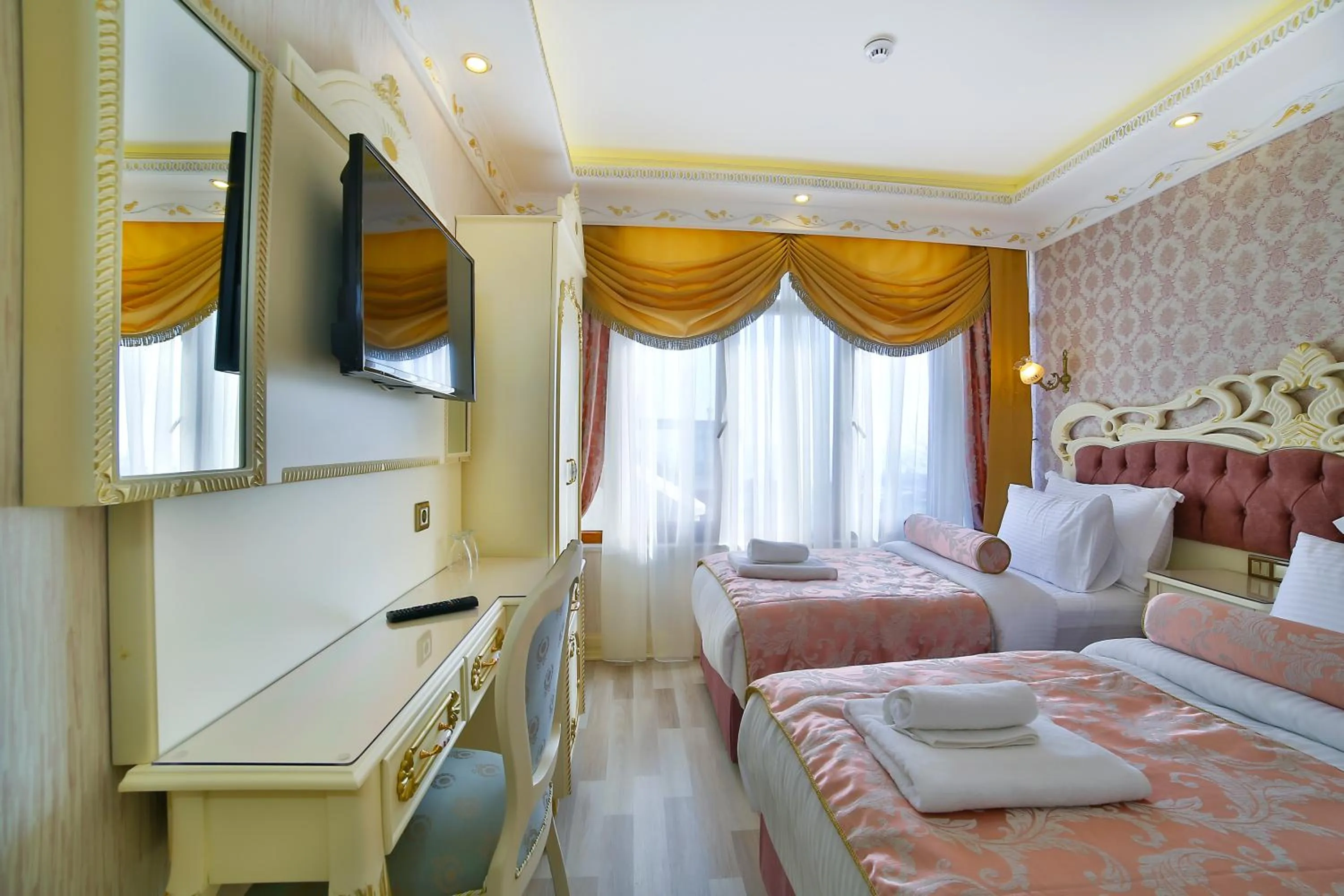 Photo of the whole room, Bed in Nayla Palace Hotel-Special Category