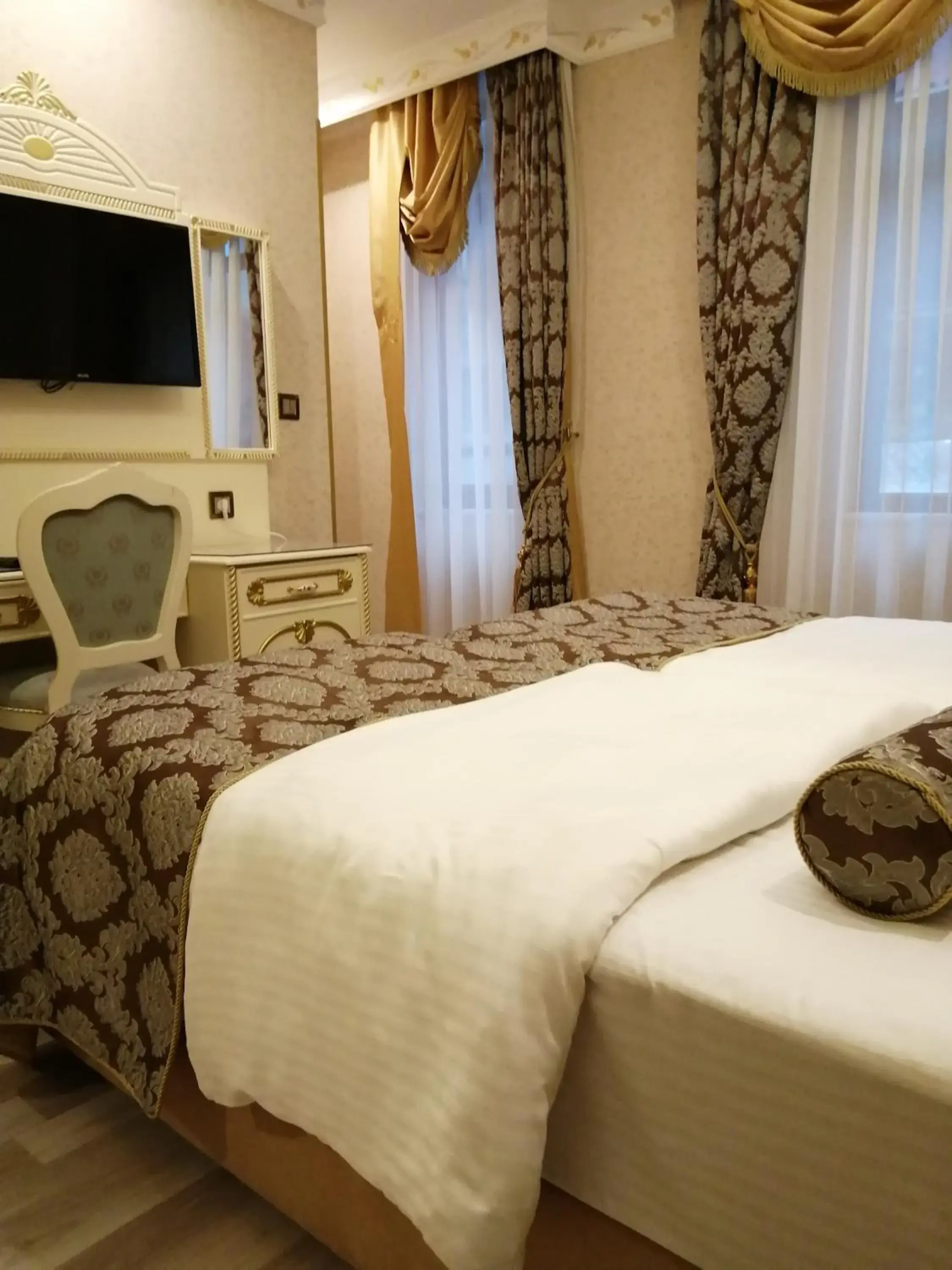 Standard Single Room in Nayla Palace Hotel-Special Category Standard Single Room in Nayla Palace Hotel-Special Category