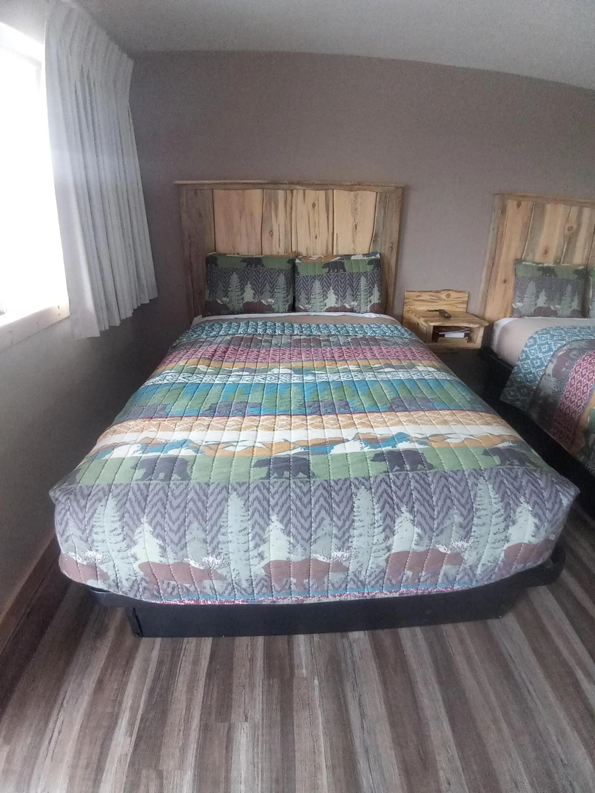 Bedroom in Aneth Lodge Budget 6