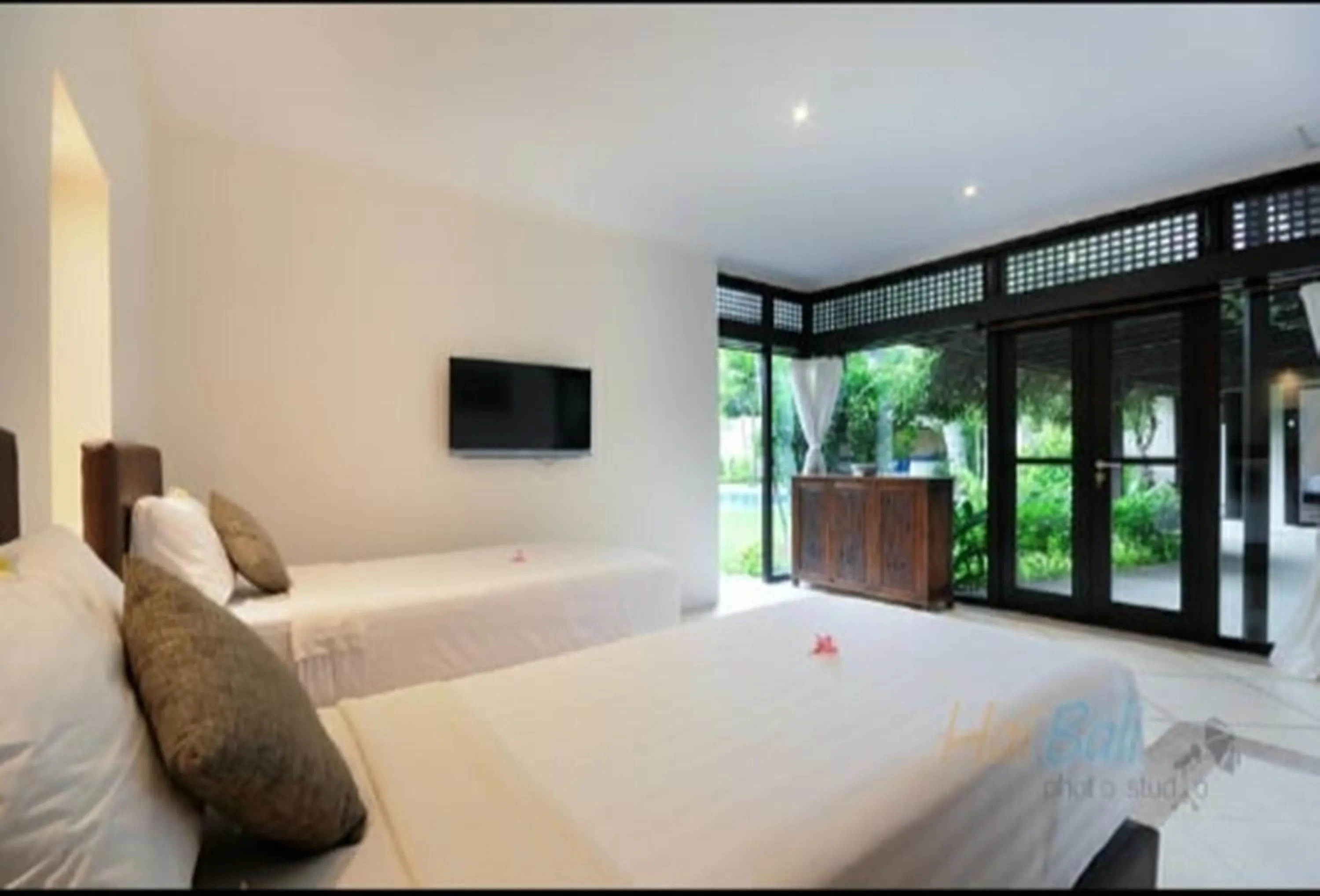Bedroom, Bed in Villa Seminyak William