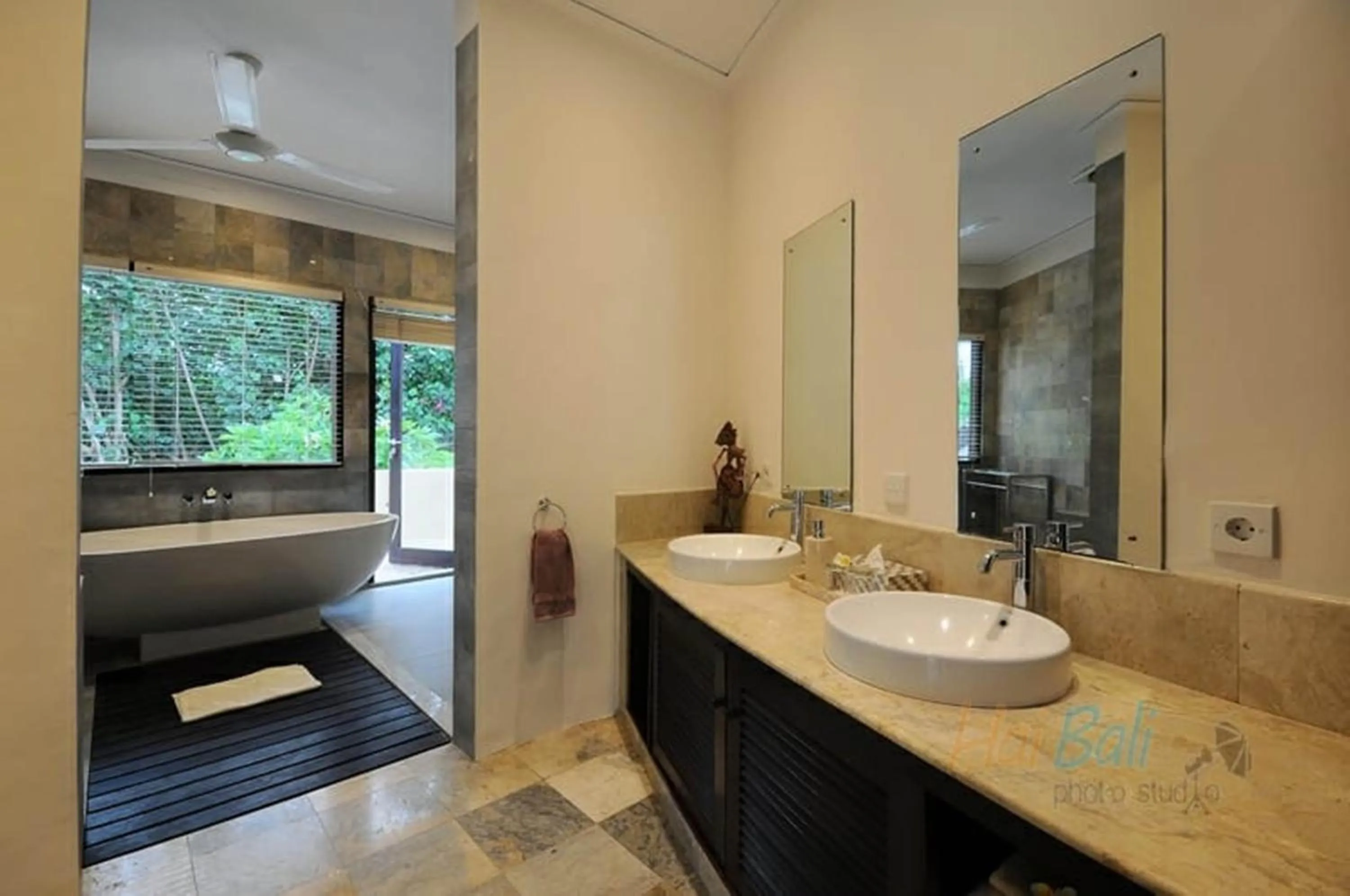 Bathroom in Villa Seminyak William