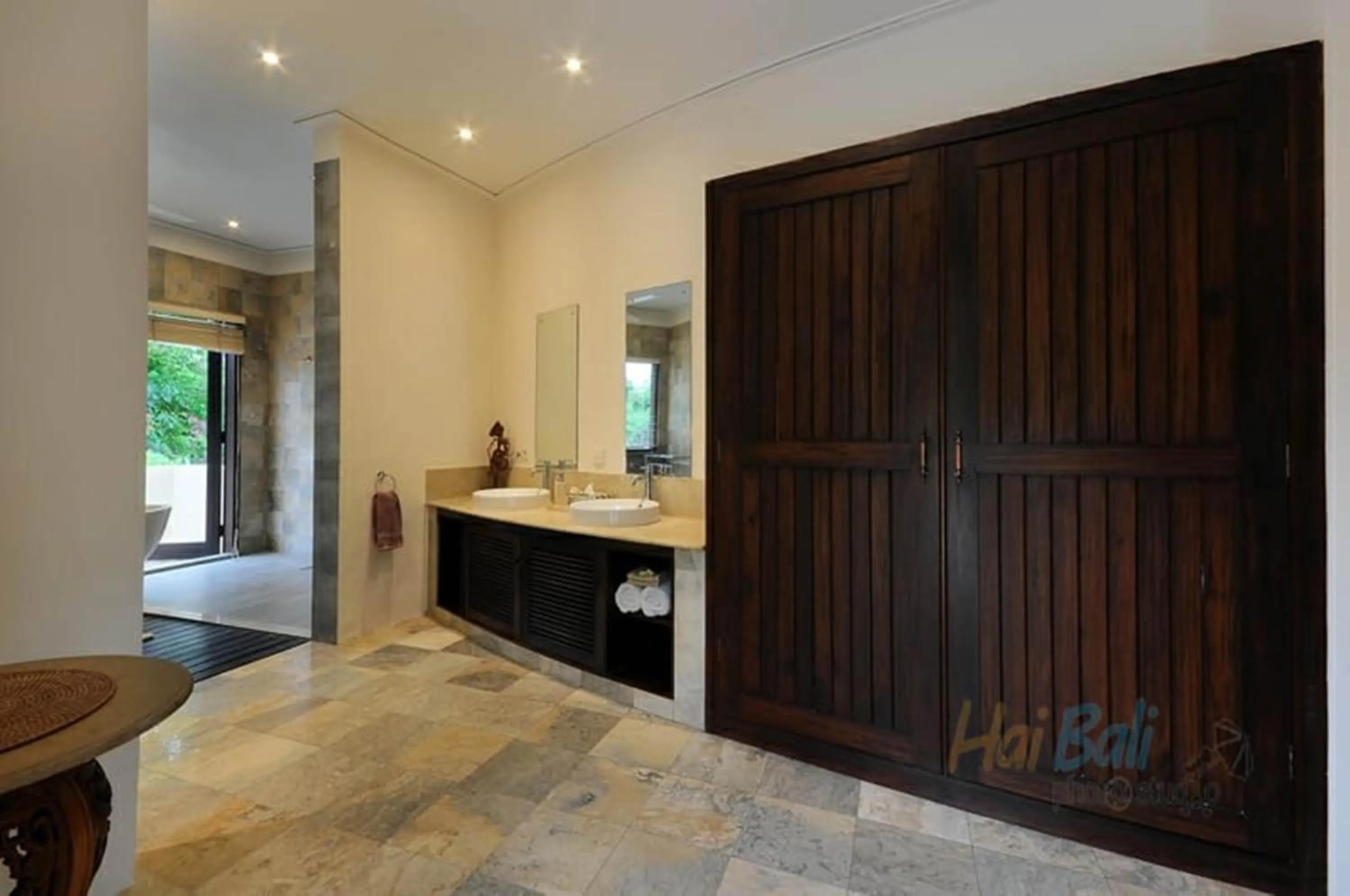 Bathroom in Villa Seminyak William