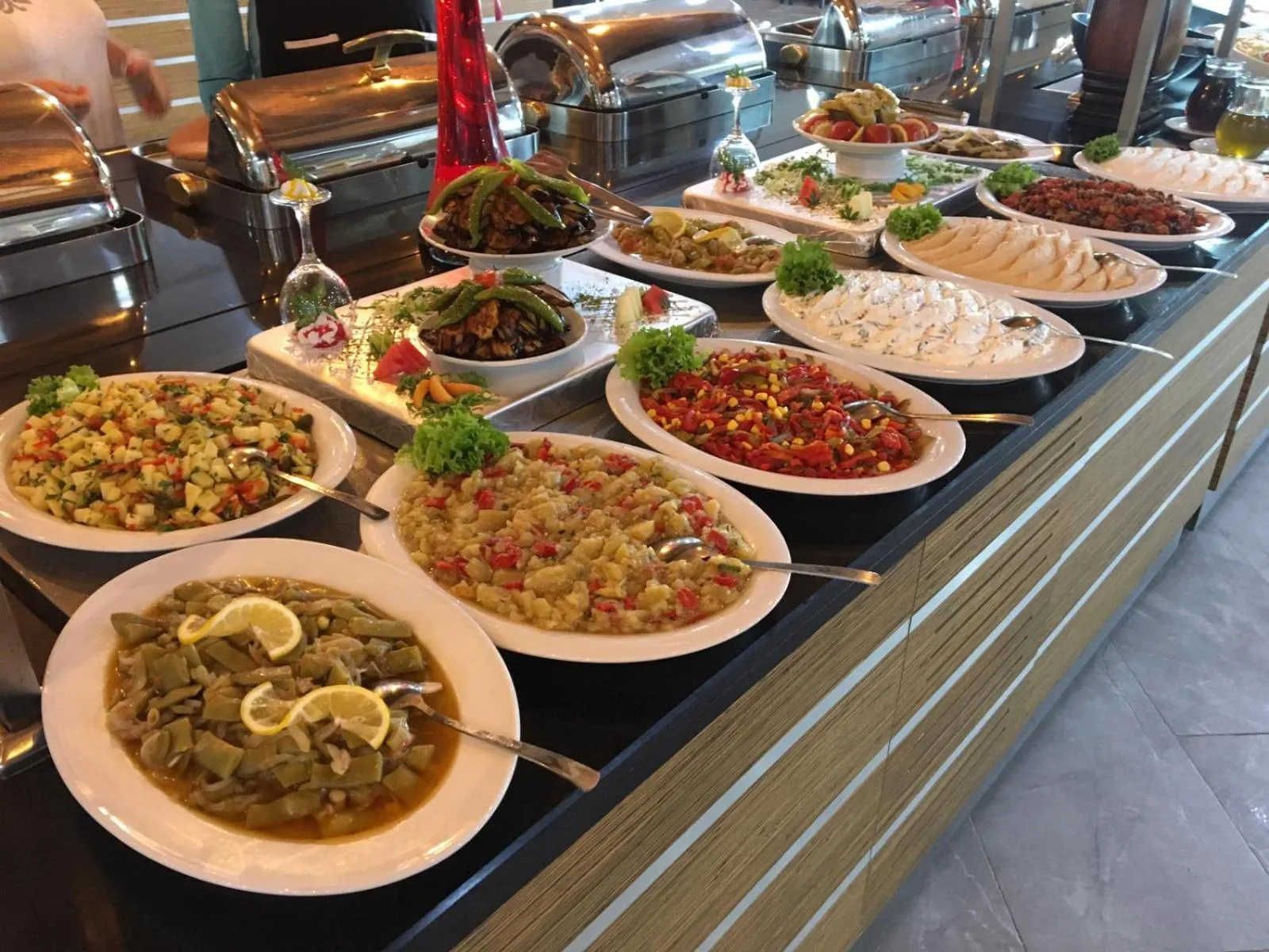 Food and drinks in Carpediem Diamond Hotel