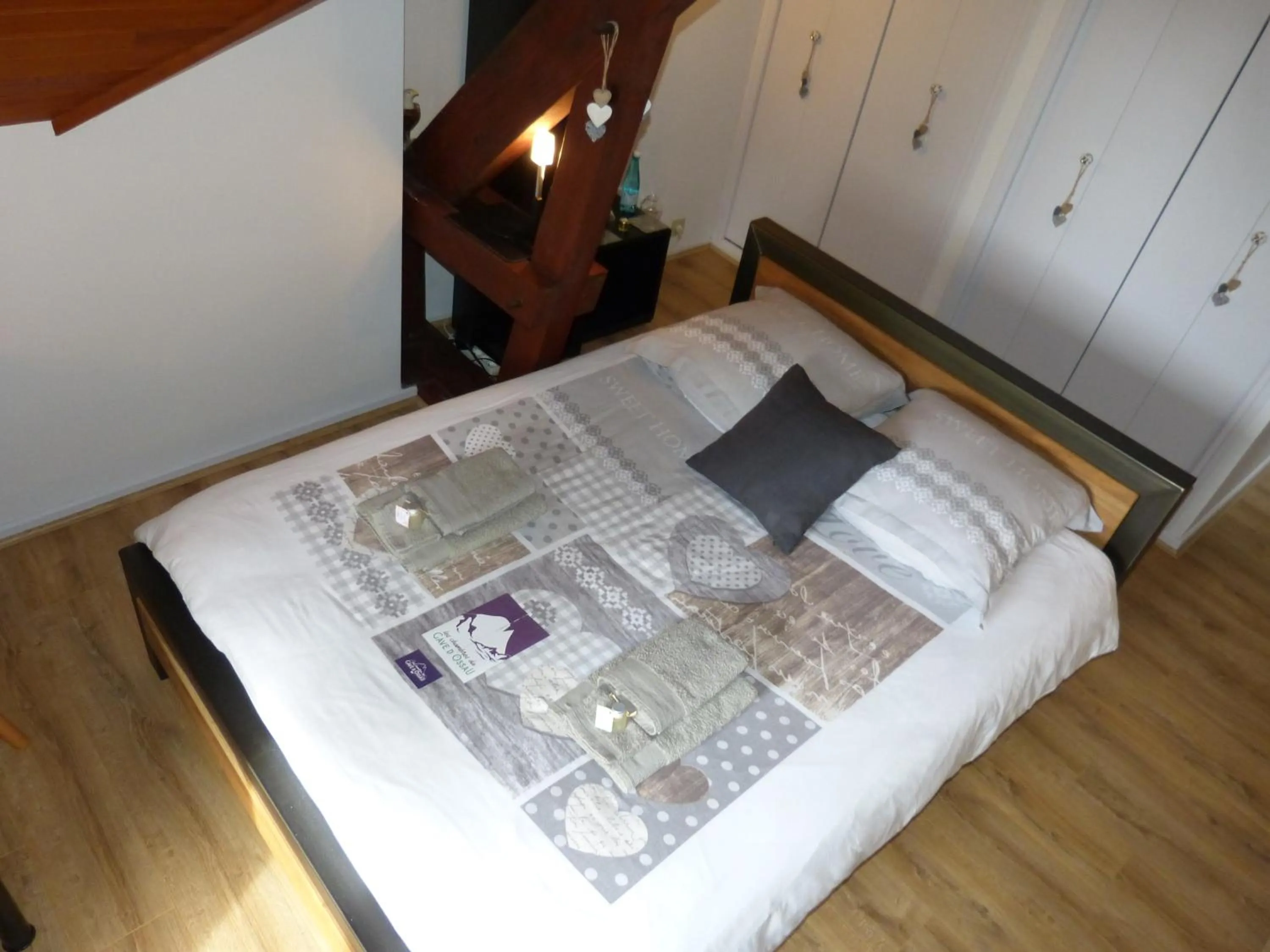 Bed in LES CHAMBRES DU GAVE D'OSSAU