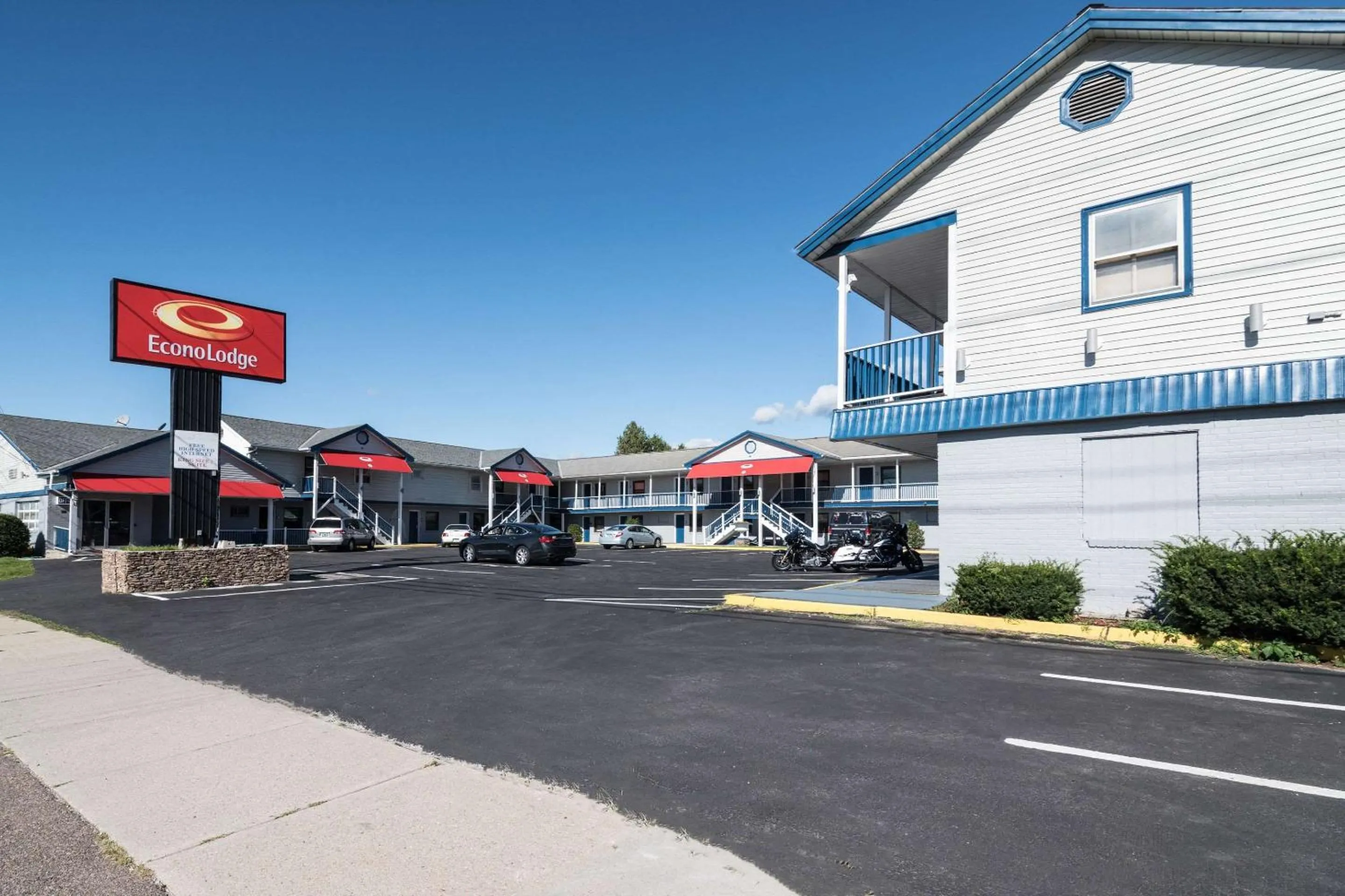Property Building in Econo Lodge Rutland