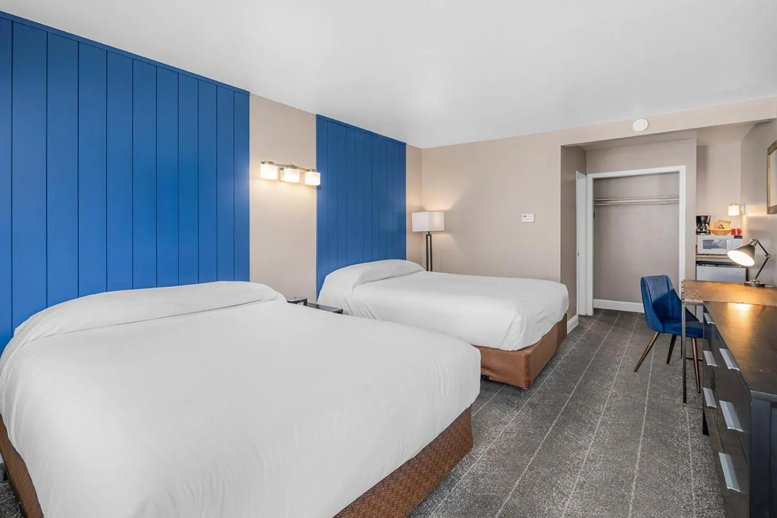 Bed in The Inn at Boatworks, Lake Tahoe