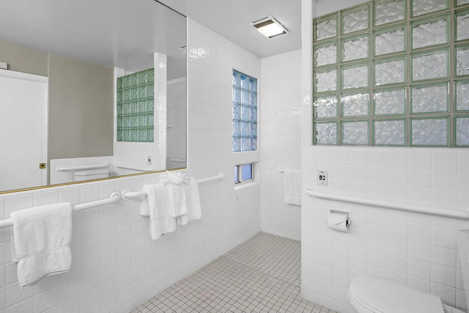 Bathroom in The Inn at Boatworks, Lake Tahoe