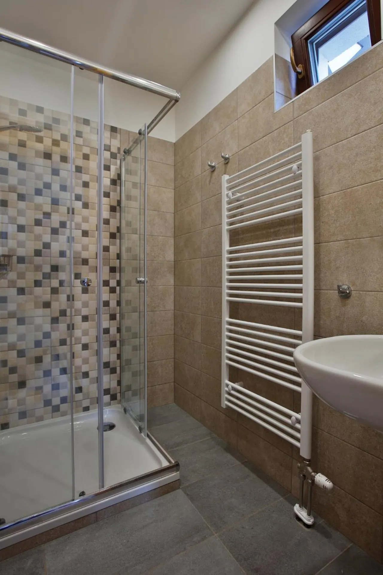 Shower in Rezort Gothal Chalupy