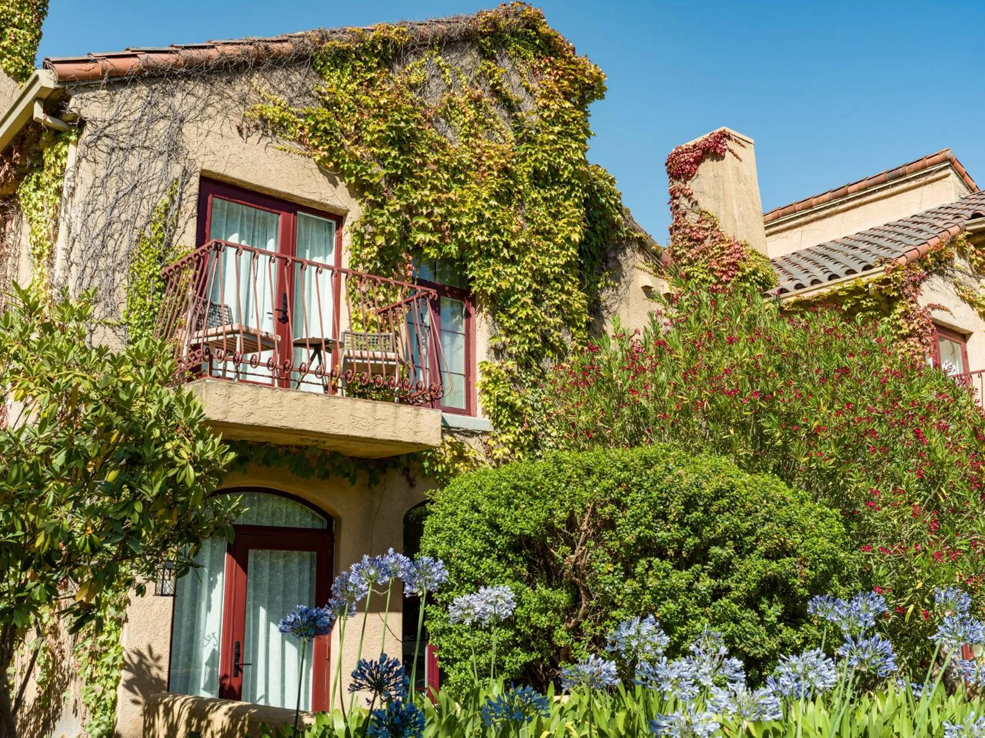 Property building in Vinarosa Resort & Spa