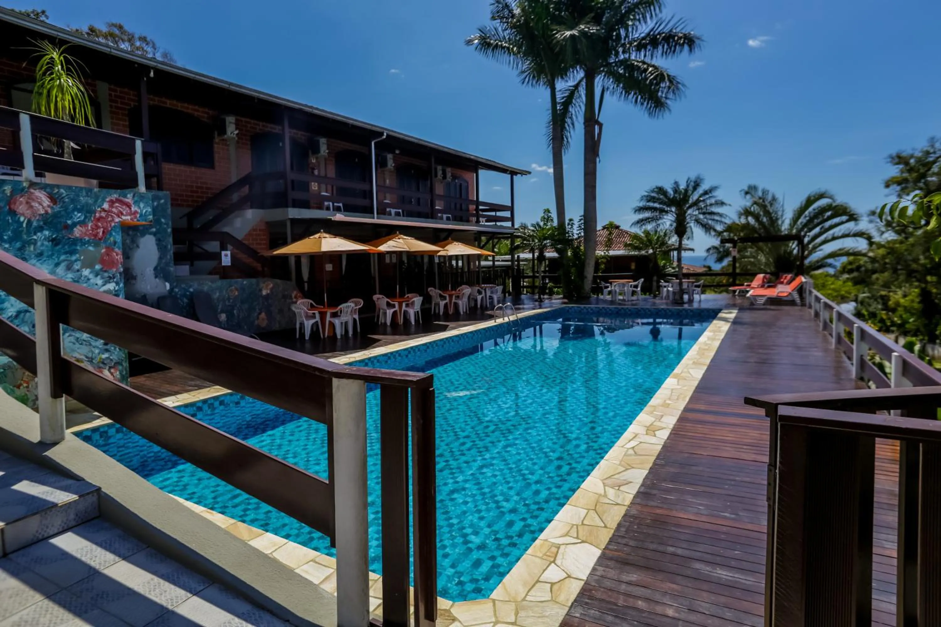 Swimming pool in Pousada Magnus