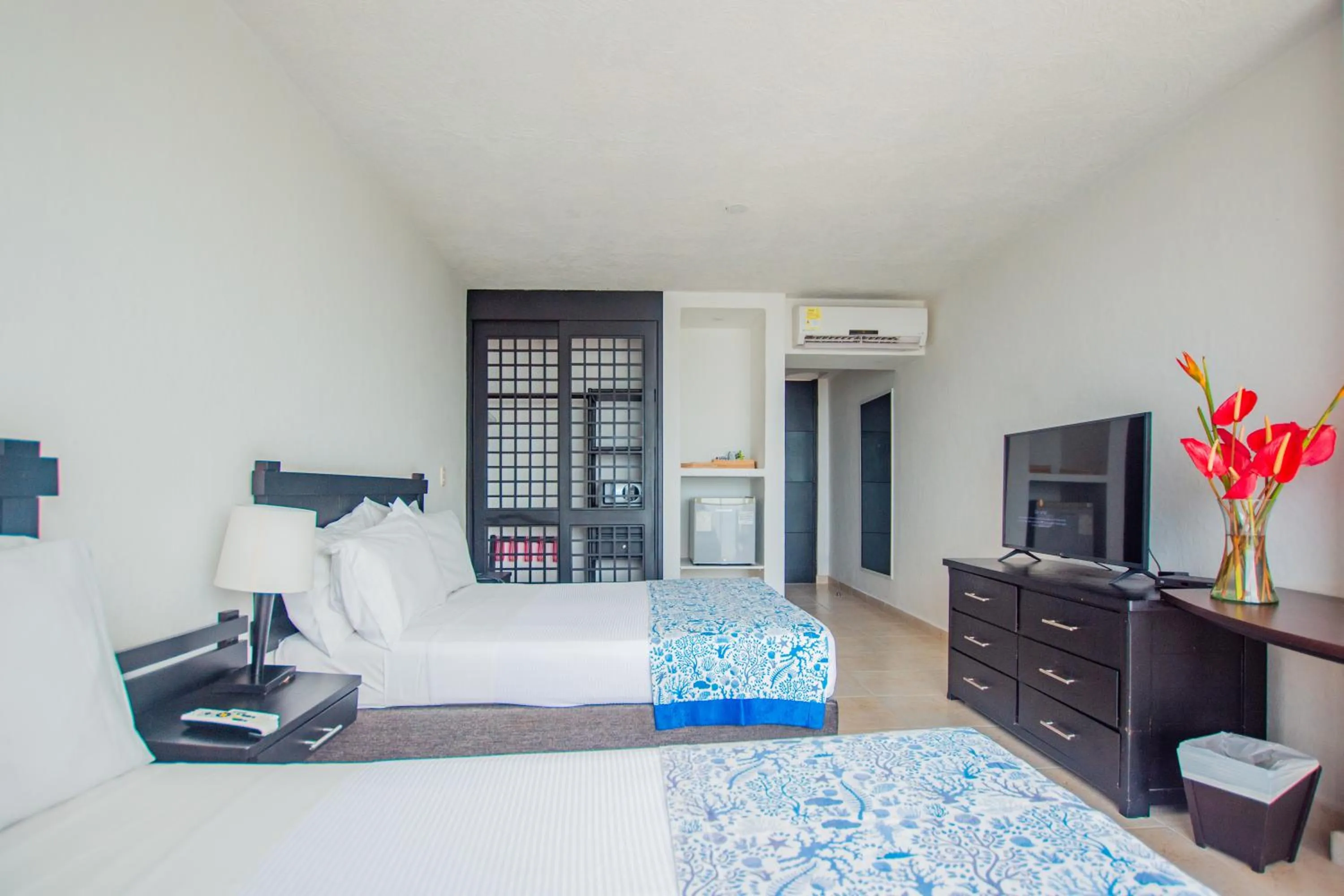 Bedroom, Bed in Tamaca Beach Resort