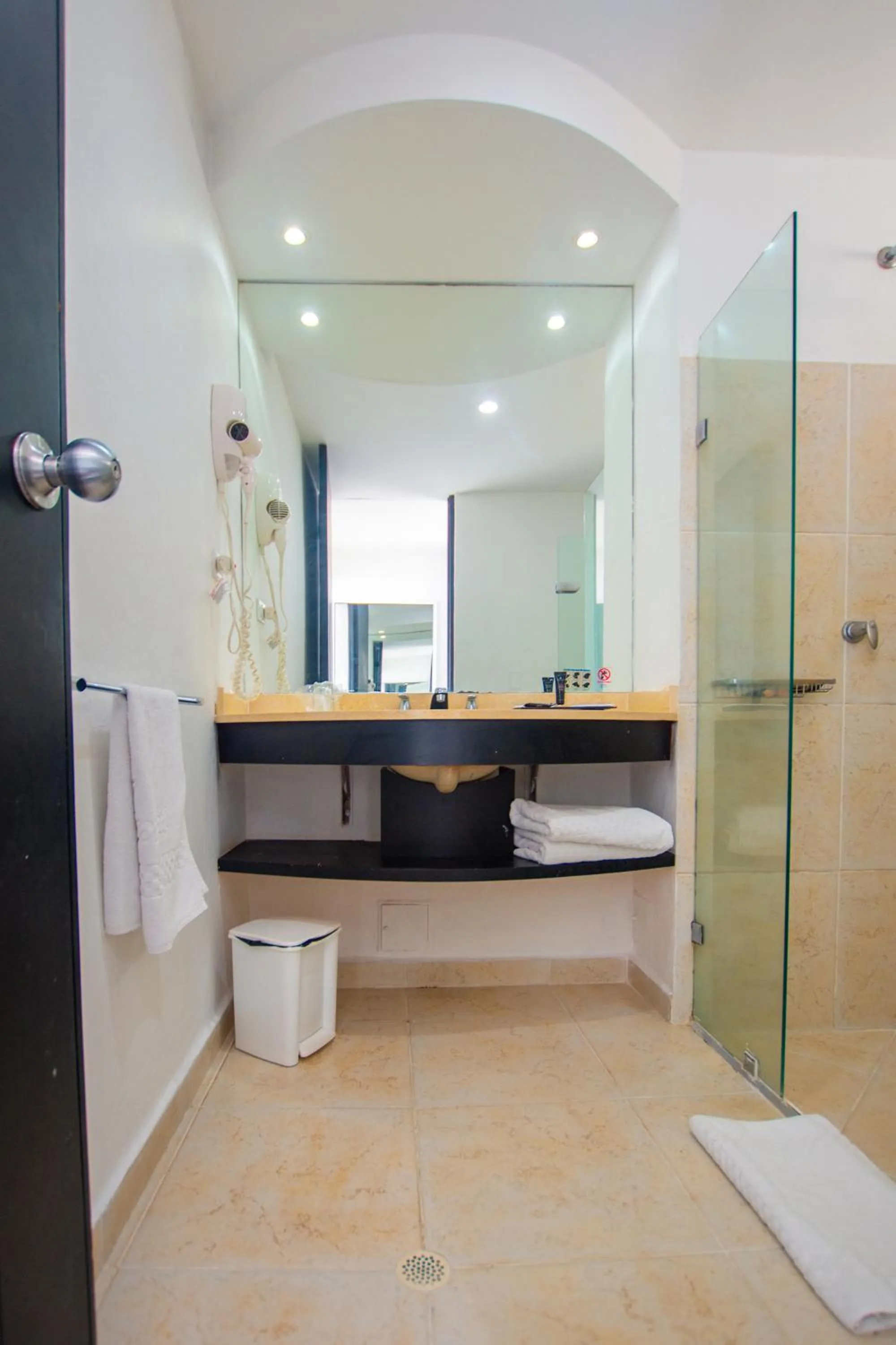 Bathroom in Tamaca Beach Resort