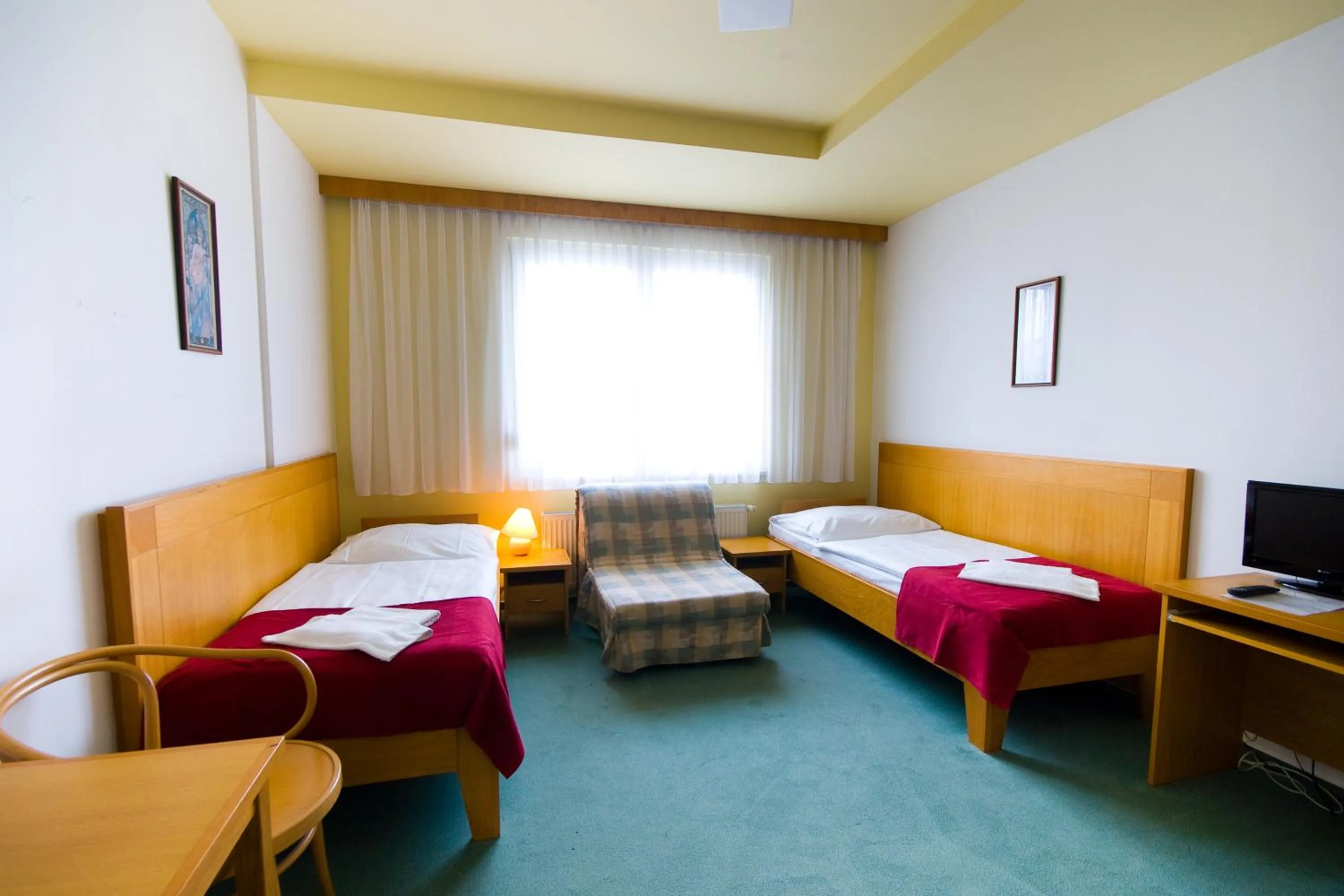 Bed in Hotel Smaragd