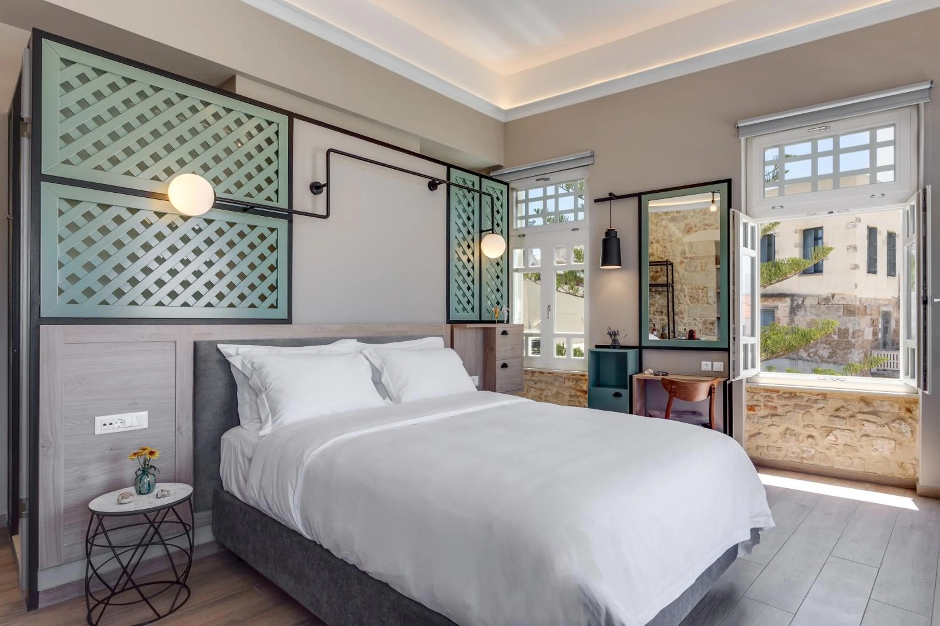 Bedroom, Bed in 1924 suites